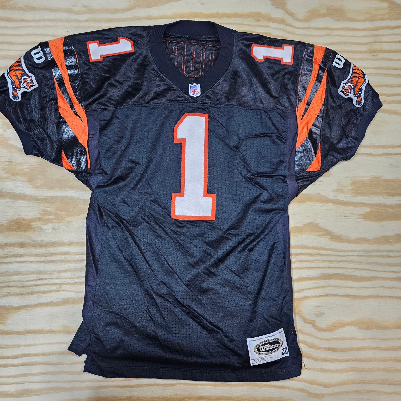 christian moore Wilson Men’s JERSEY Size 50, Tiger Print.