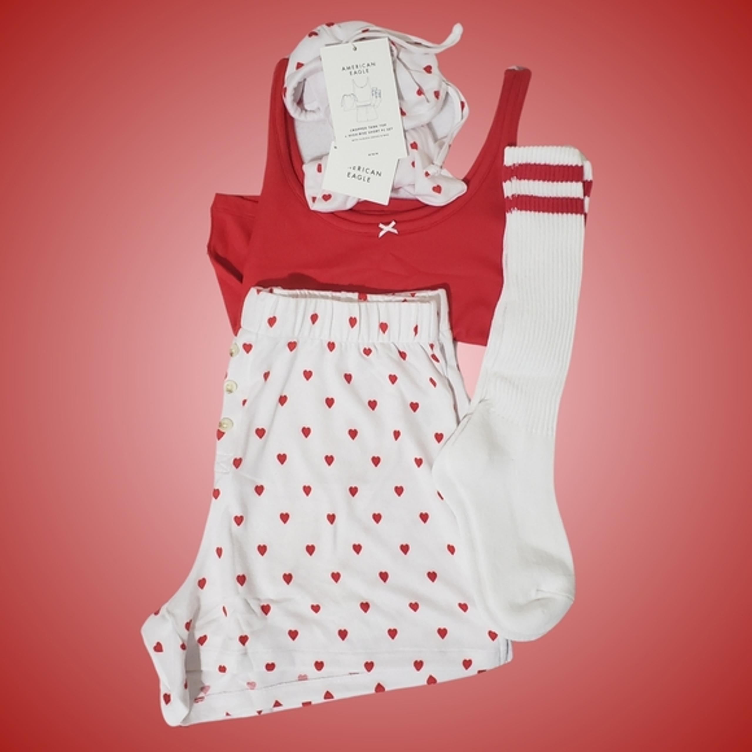 American Eagle Pajama Set Tank, Shorts & Socks Gift Set Medium White Hearts