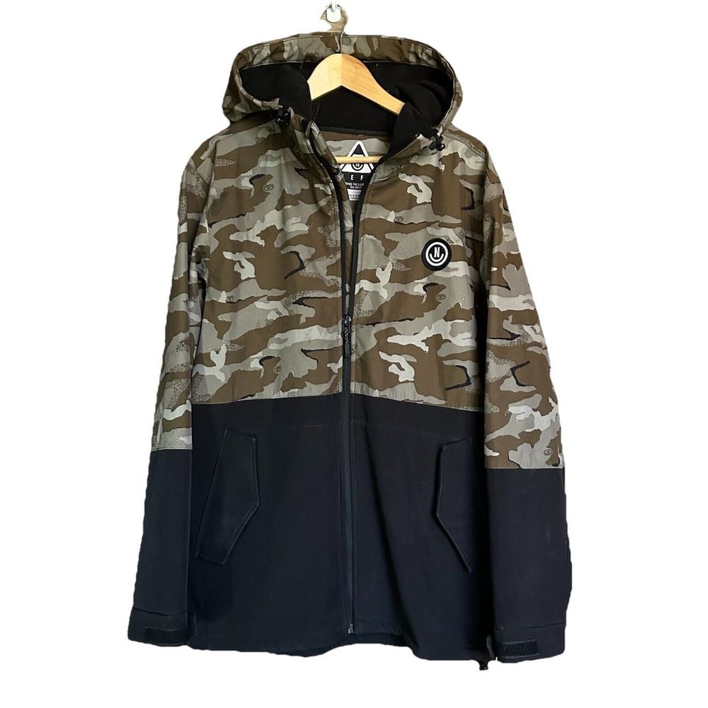 Neff Softshell Jacket Mens M Black Camouflage Hooded Zip Outdoor Snow Winter