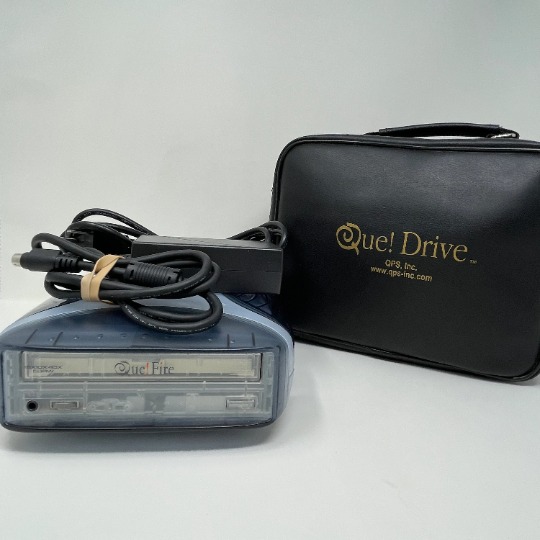 Vintage Electronic Que! Fire CDRW Drive Model # QPS-525 Blue