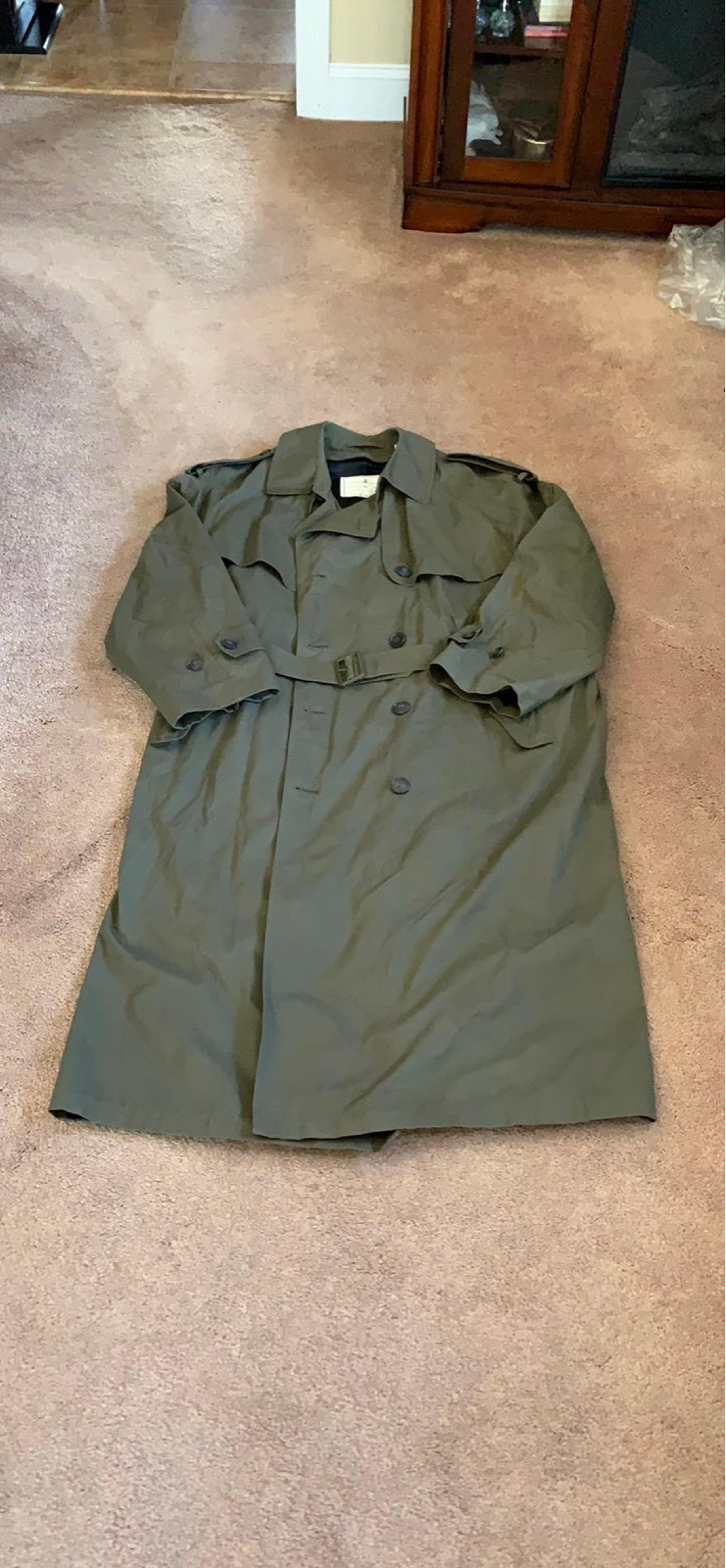 Towne /London fog men’s raincoat 44R