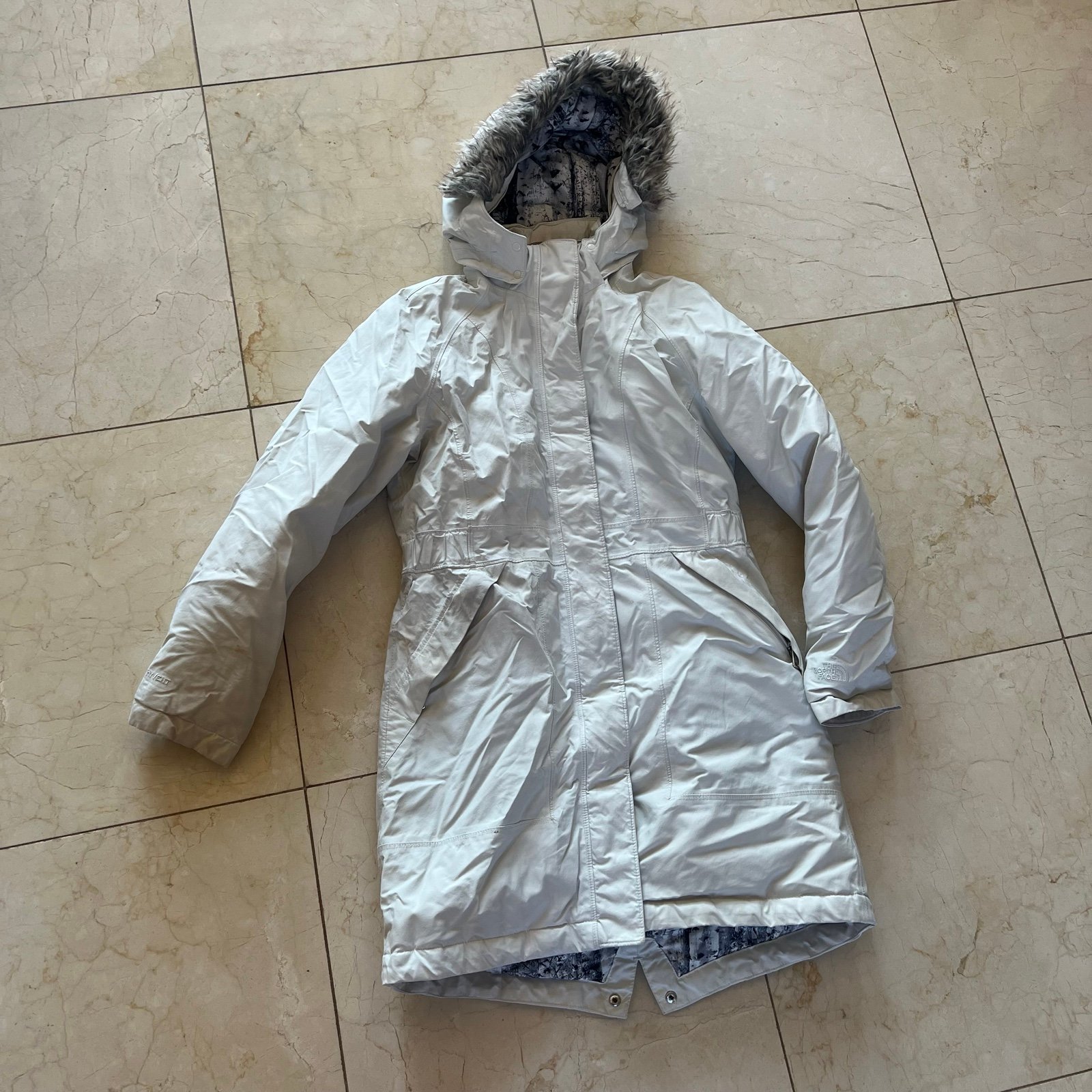 The North Face THICK Winter Coat Faux Fur Lining Sz Small