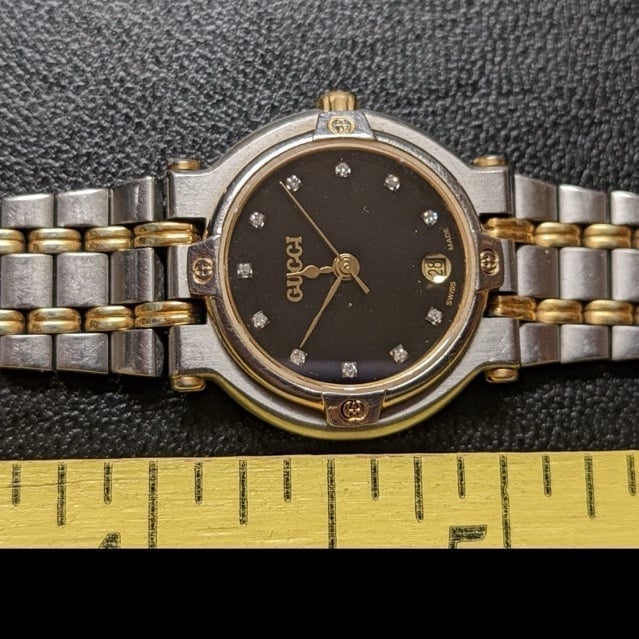 Gucci 9000L Watch