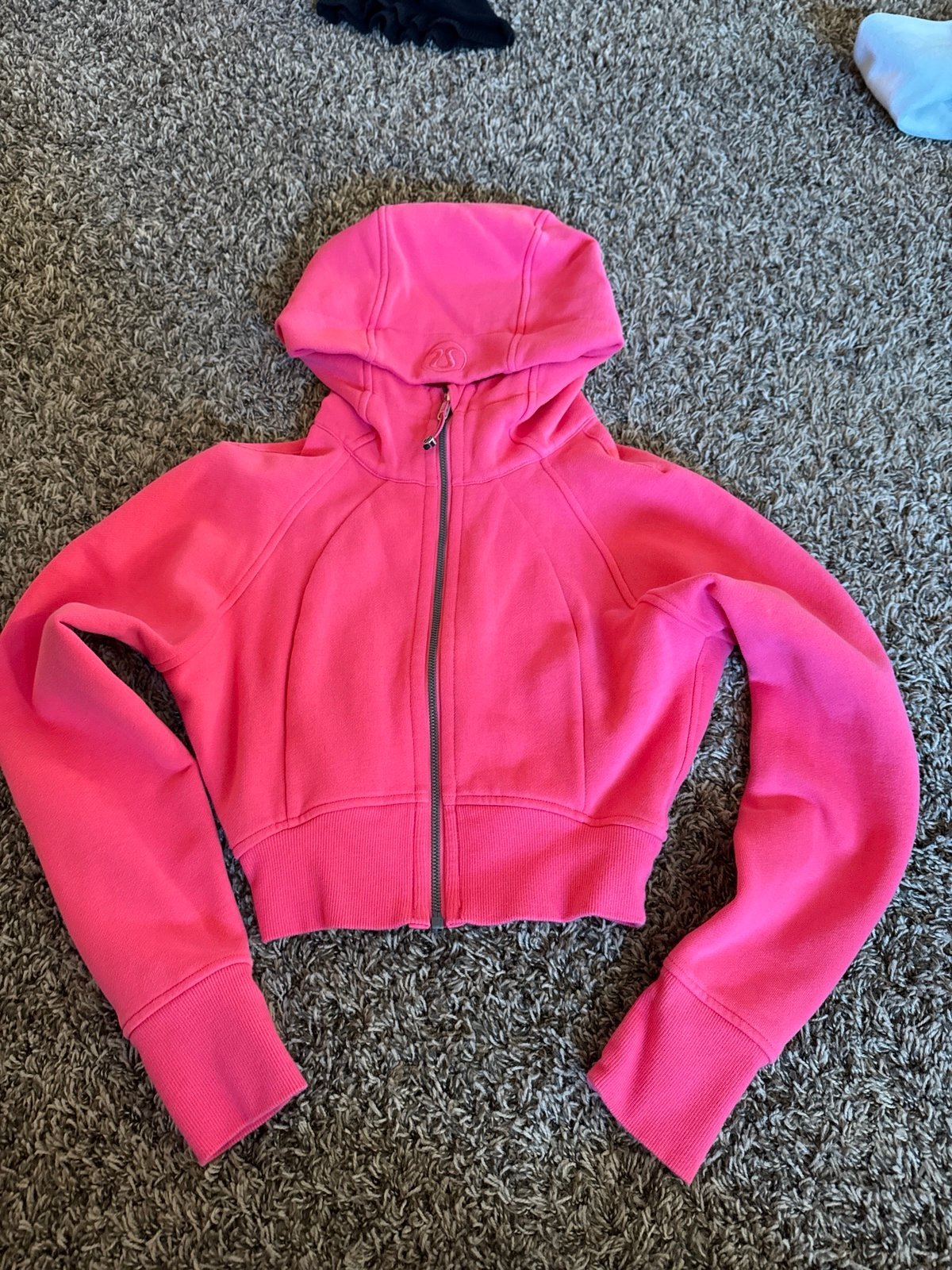 Lululemon Cropped Scuba Hoodie