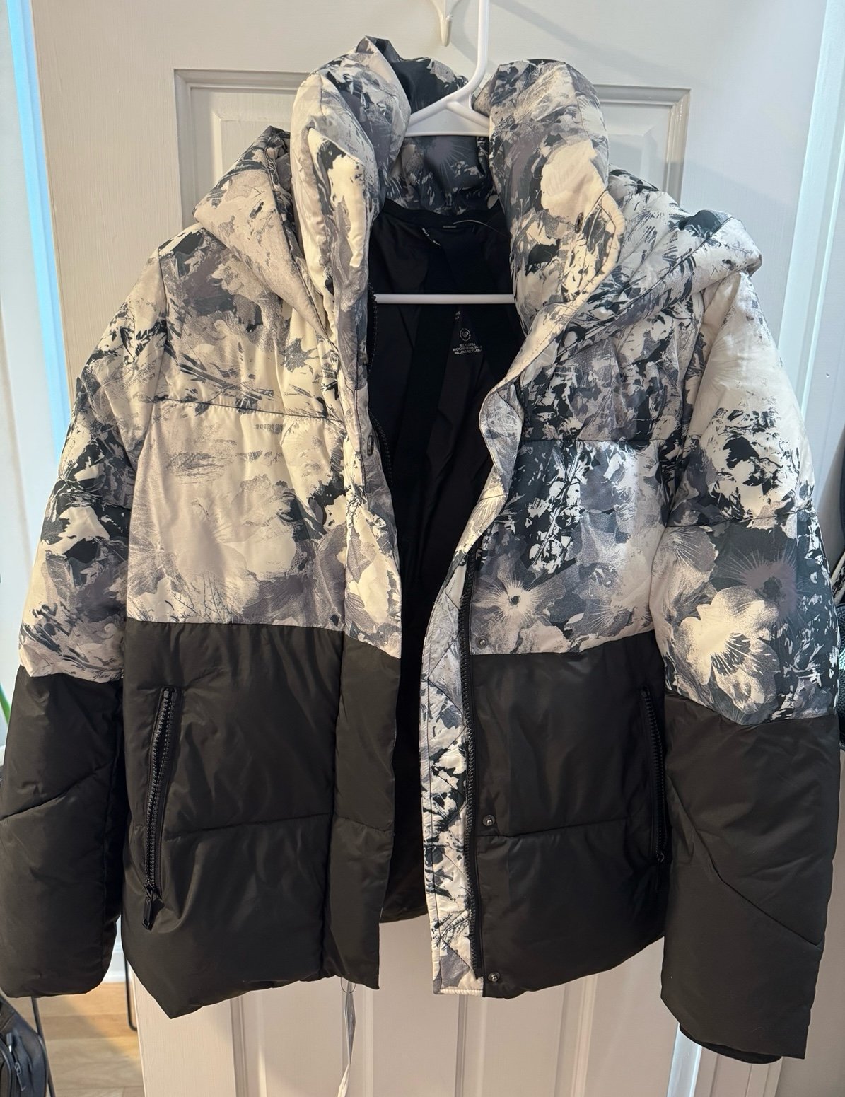 NWT Roxy Ski Jacket