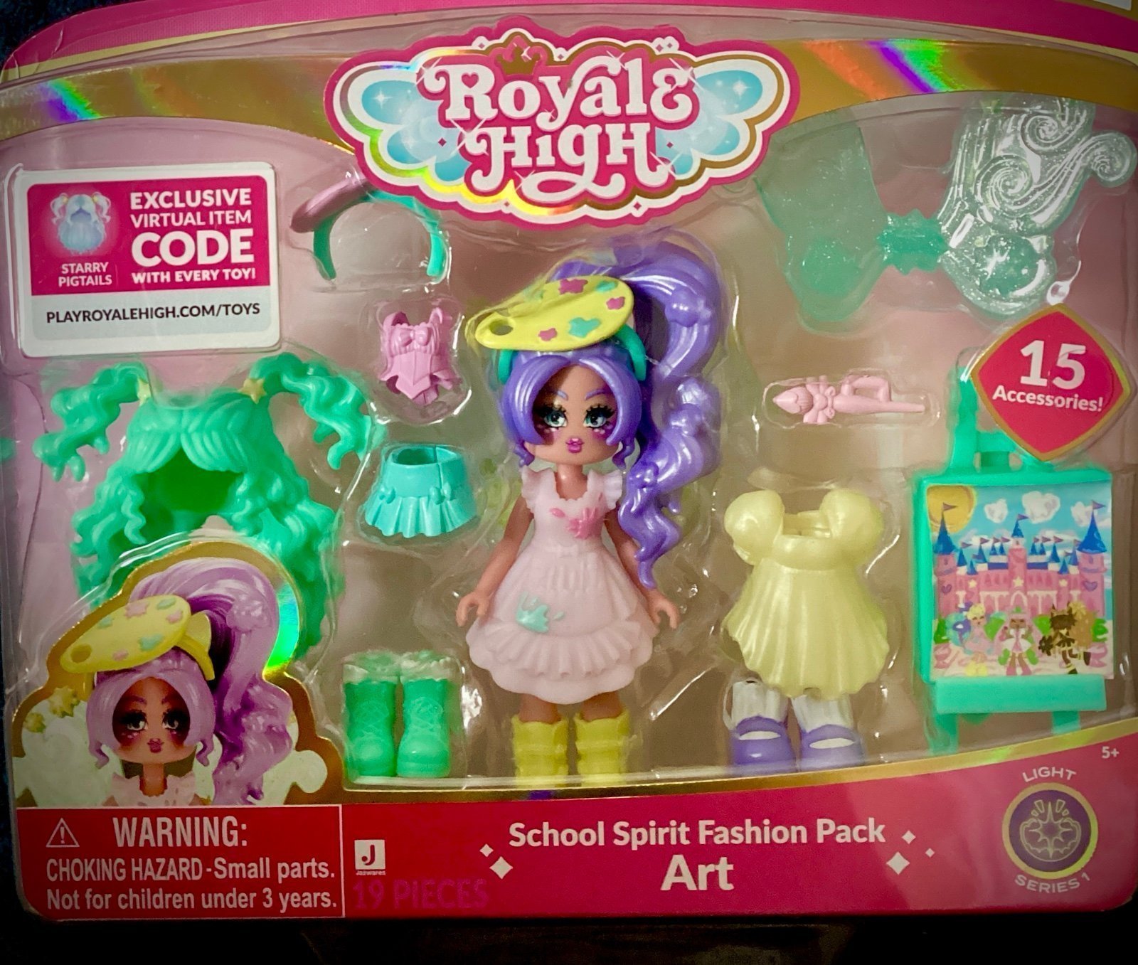 Royale High School Spirit Fashion Pack Artist **WITH CODE**