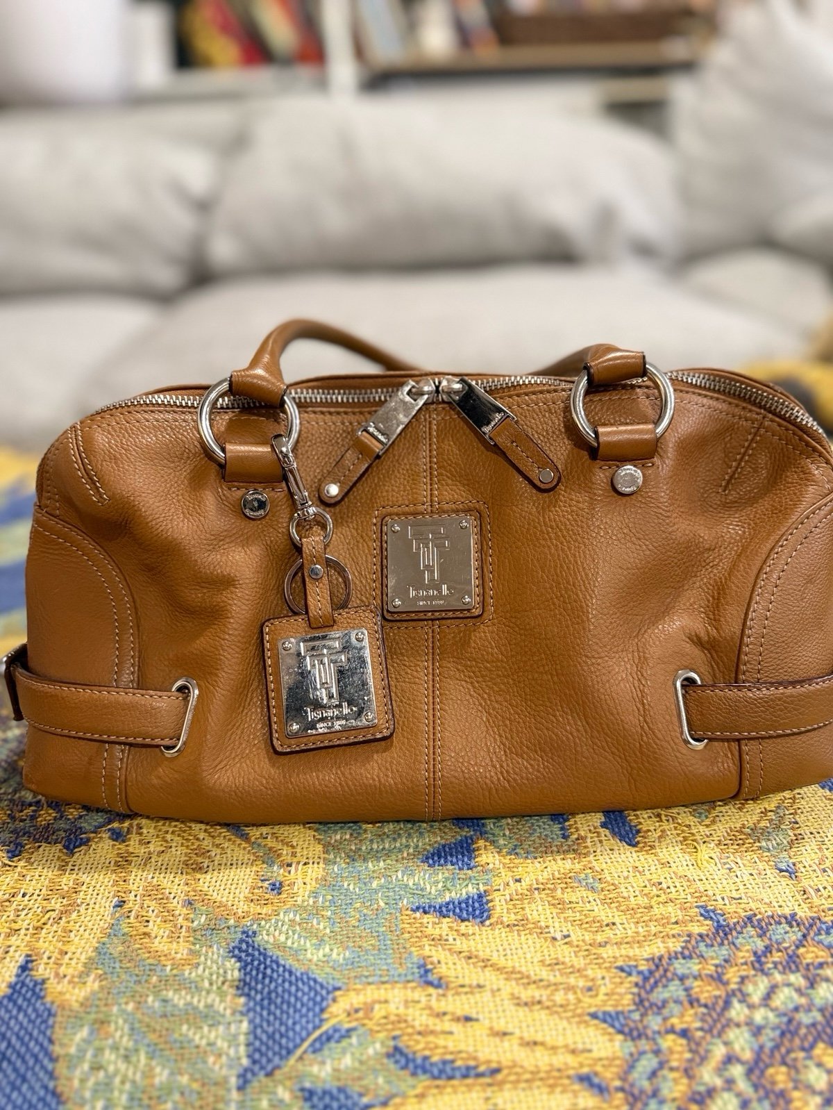 Tignanello Brown Leather Shoulder Bag with Polished Finish
