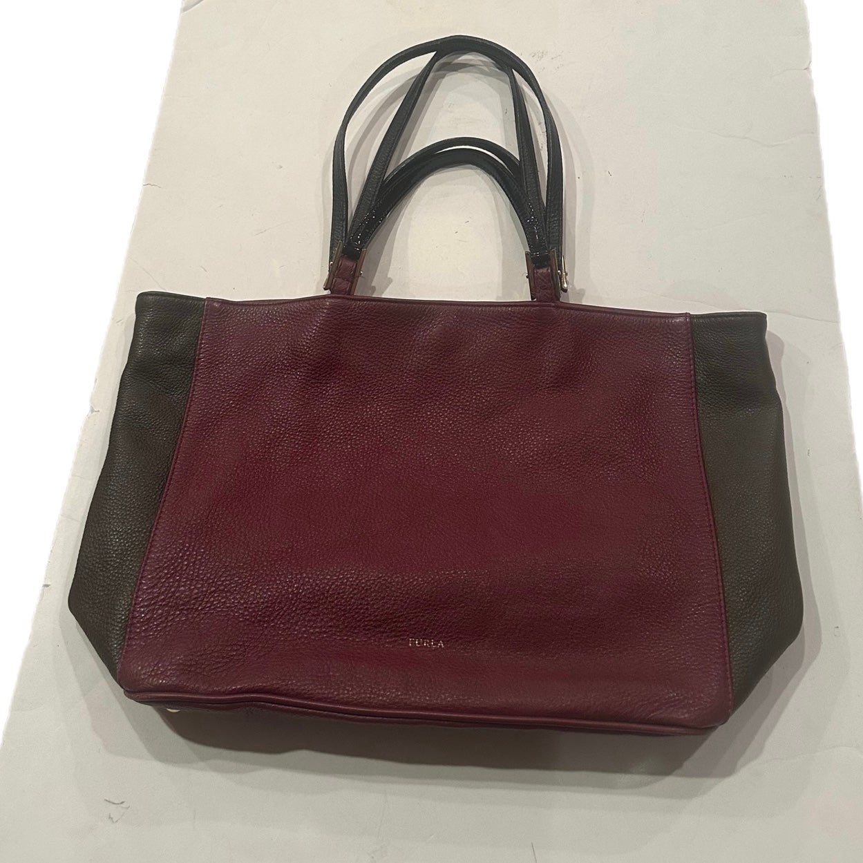 Leather handbag Furla Burgundy in Leather - 24955727