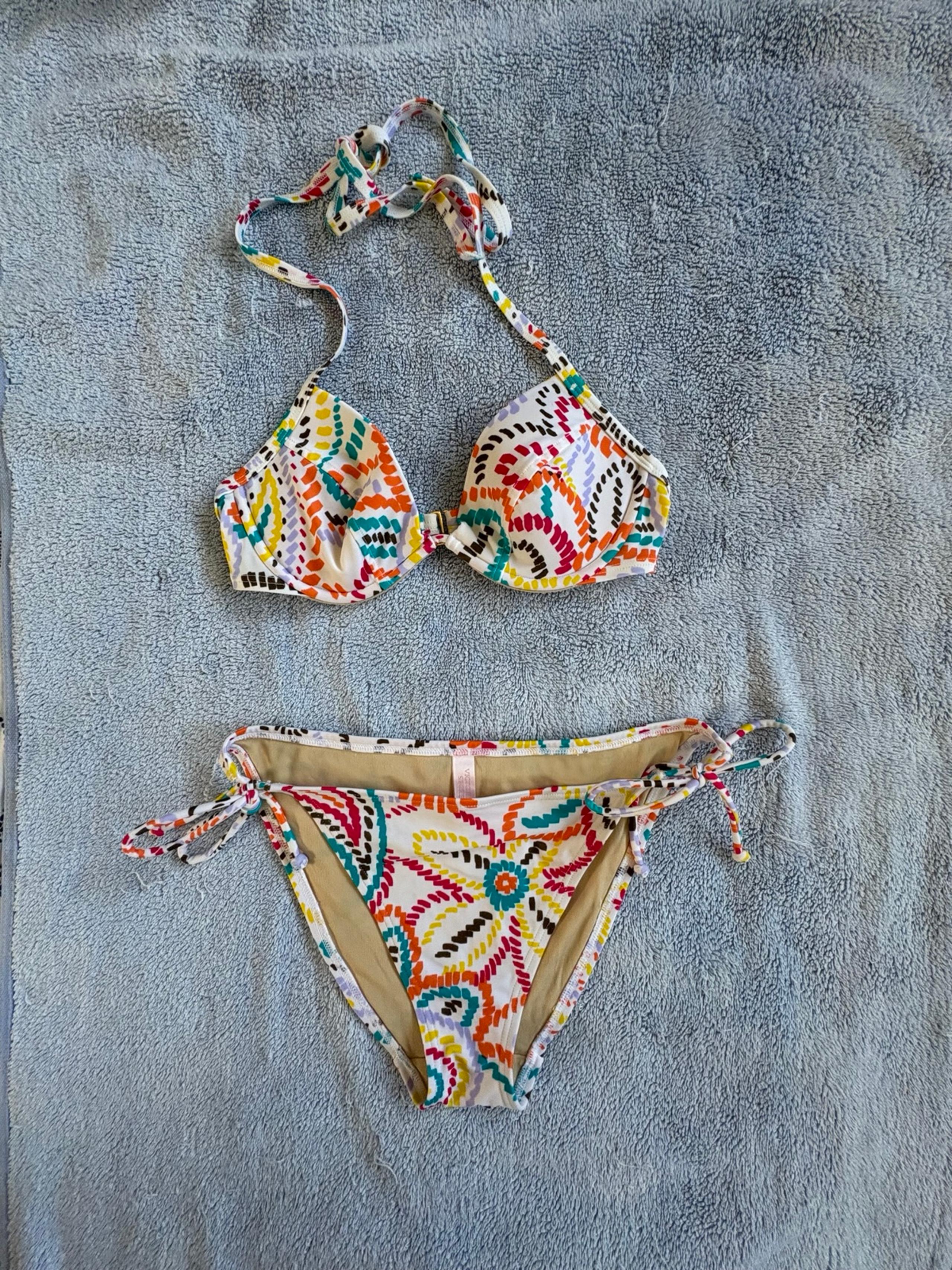 Victoria Secret 2 piece bikini swimsuit size medium top 34b cup halter side ties
