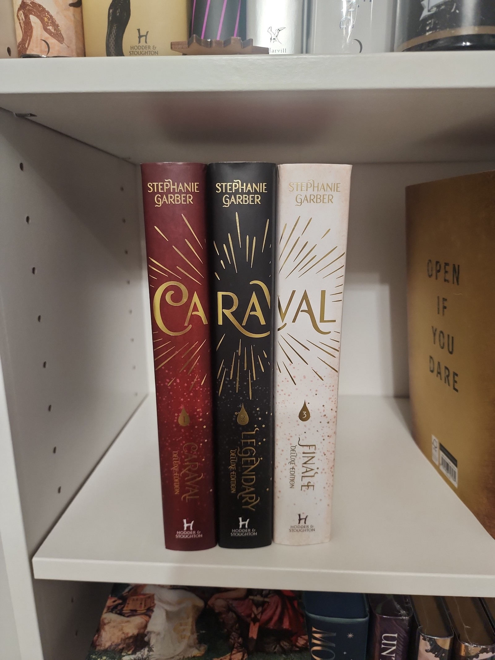 *SIGNED* Fairyloot Caraval Triology Deluxe  Stephanie Garber