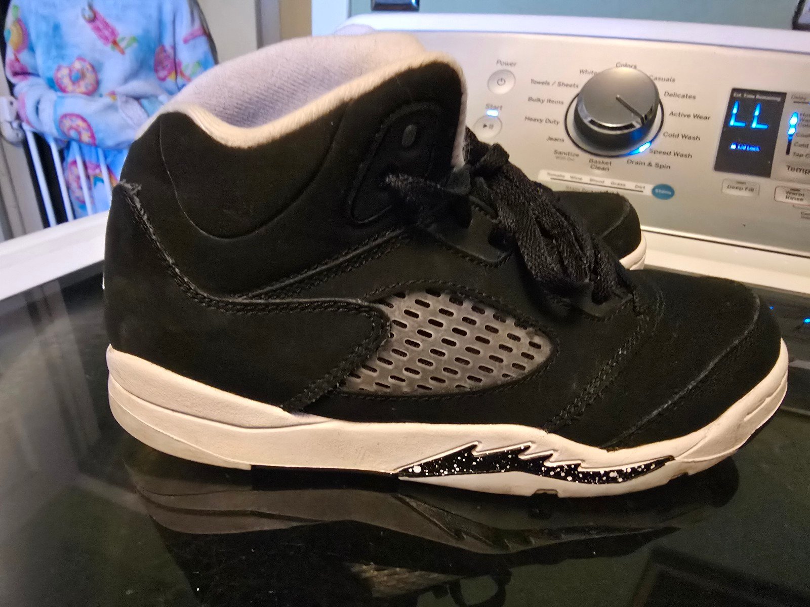 Jordan 5's black and Whites size 2.5