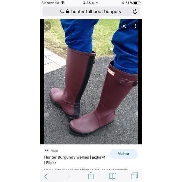 Hinter tall boots