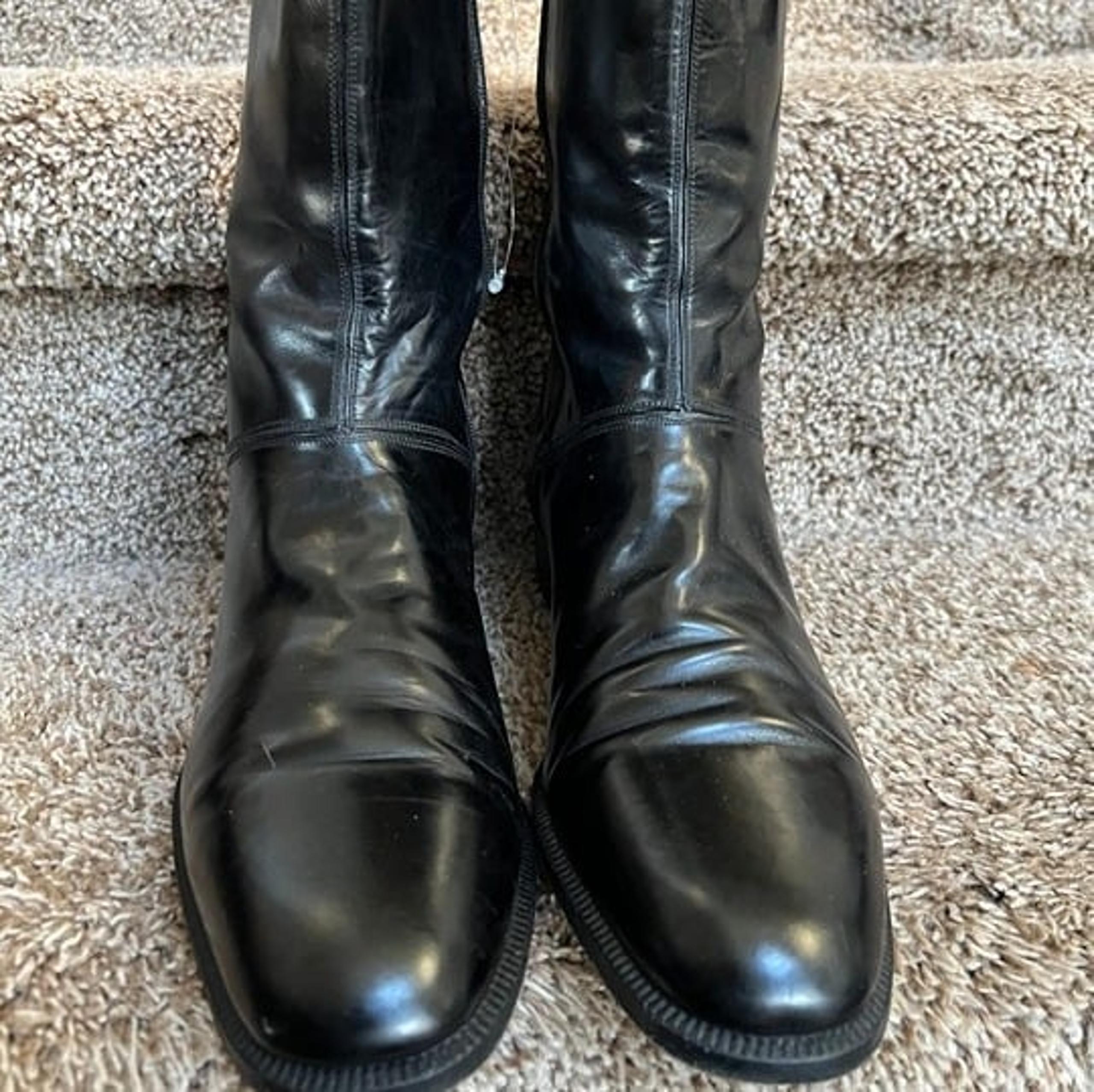 Salvatore Ferragamo Women's Black Leather Boots