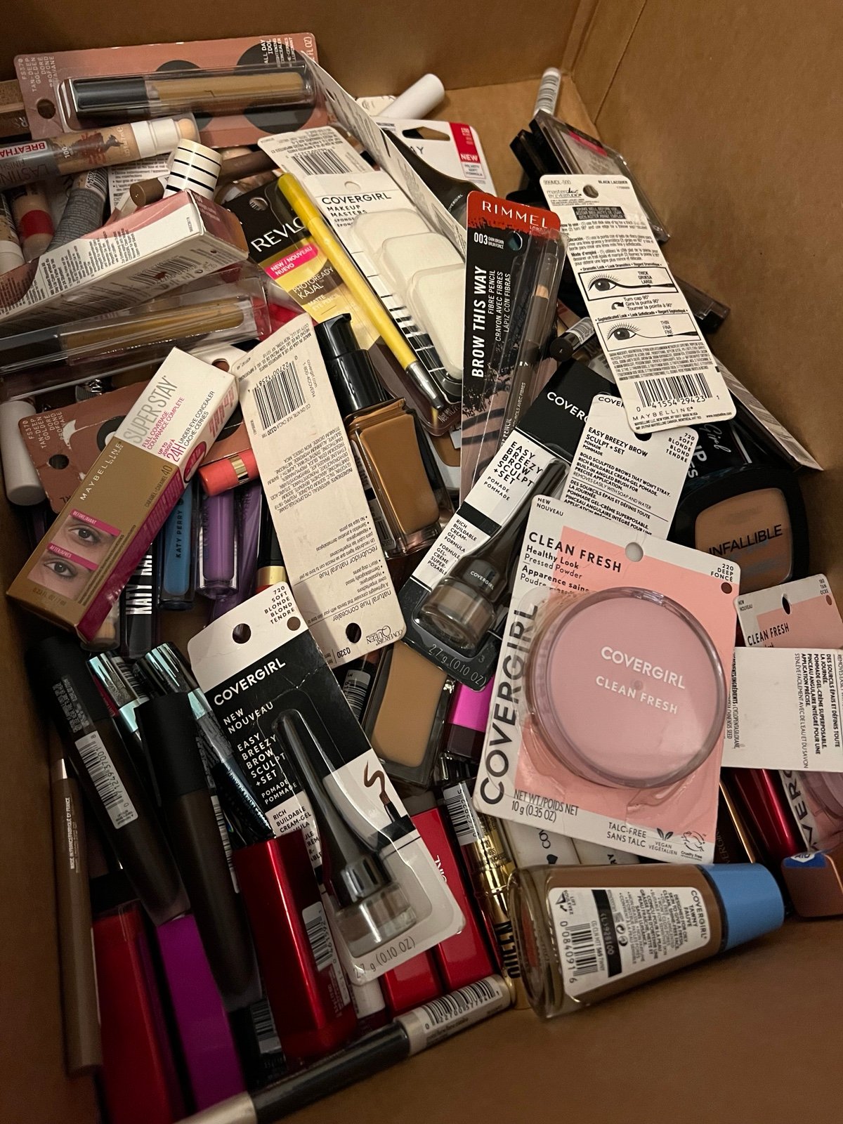 122 Makeup Items