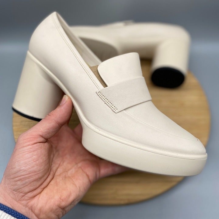 Ecco Boots Womens 40 Beige Shape Sculpted Motion Ankle Booties Leather Heels 9