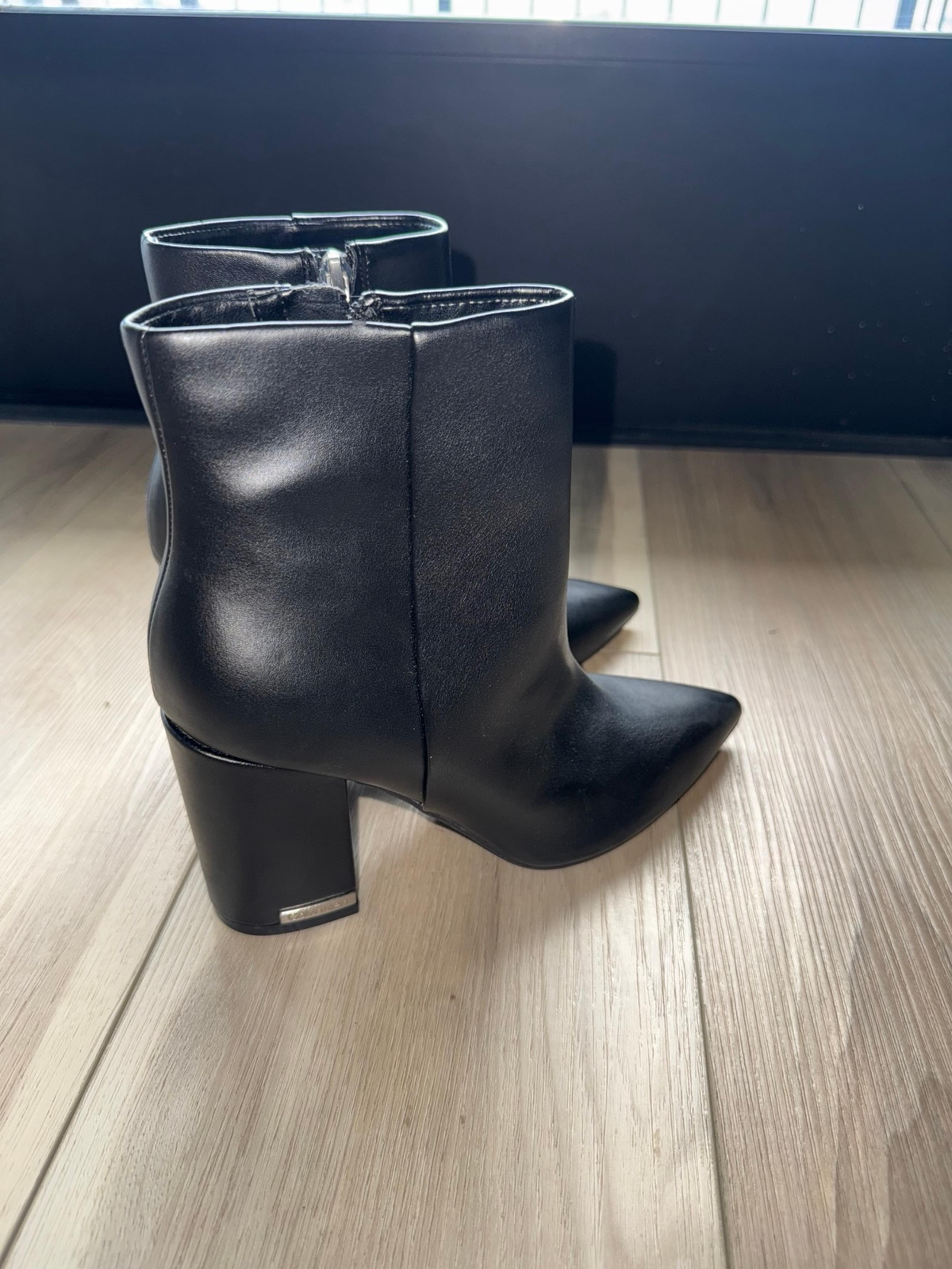 Brand New Calvin Klein Boots Size 6