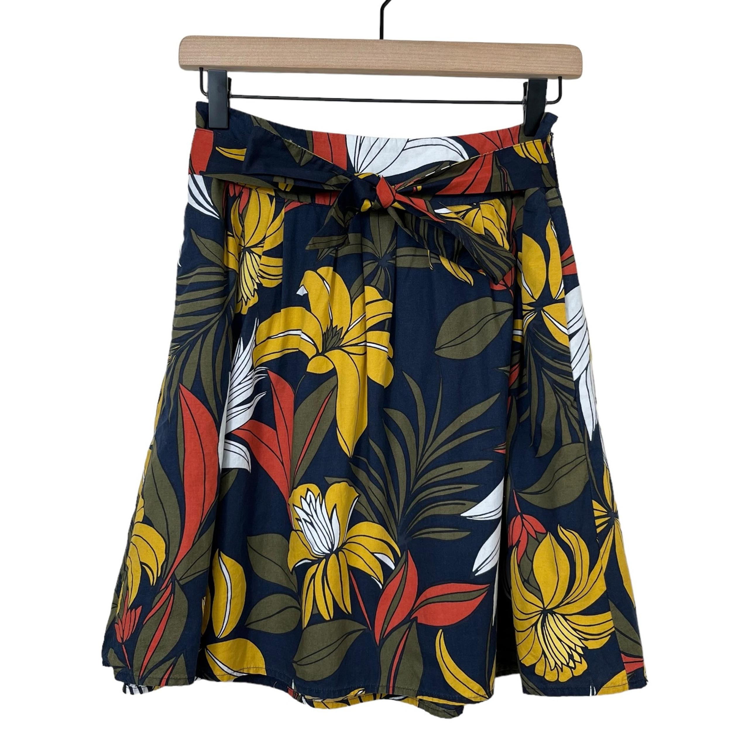 Ann Taylor Factory 00 Petite A-Line Floral Skirt