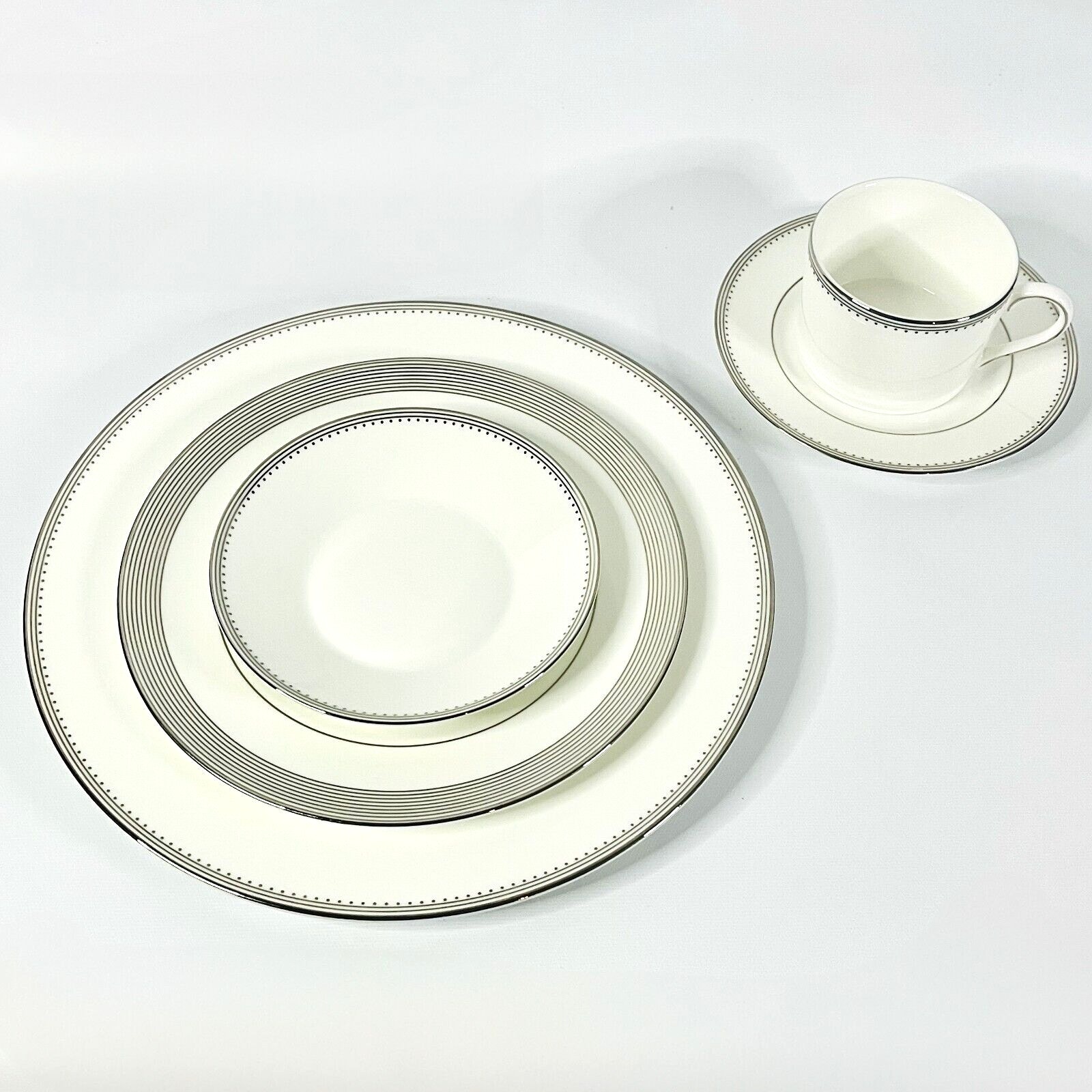 Vera Wang Wedgwood Grosgrain Platinum 5-Piece Setting, Service for 8 (40 pieces)