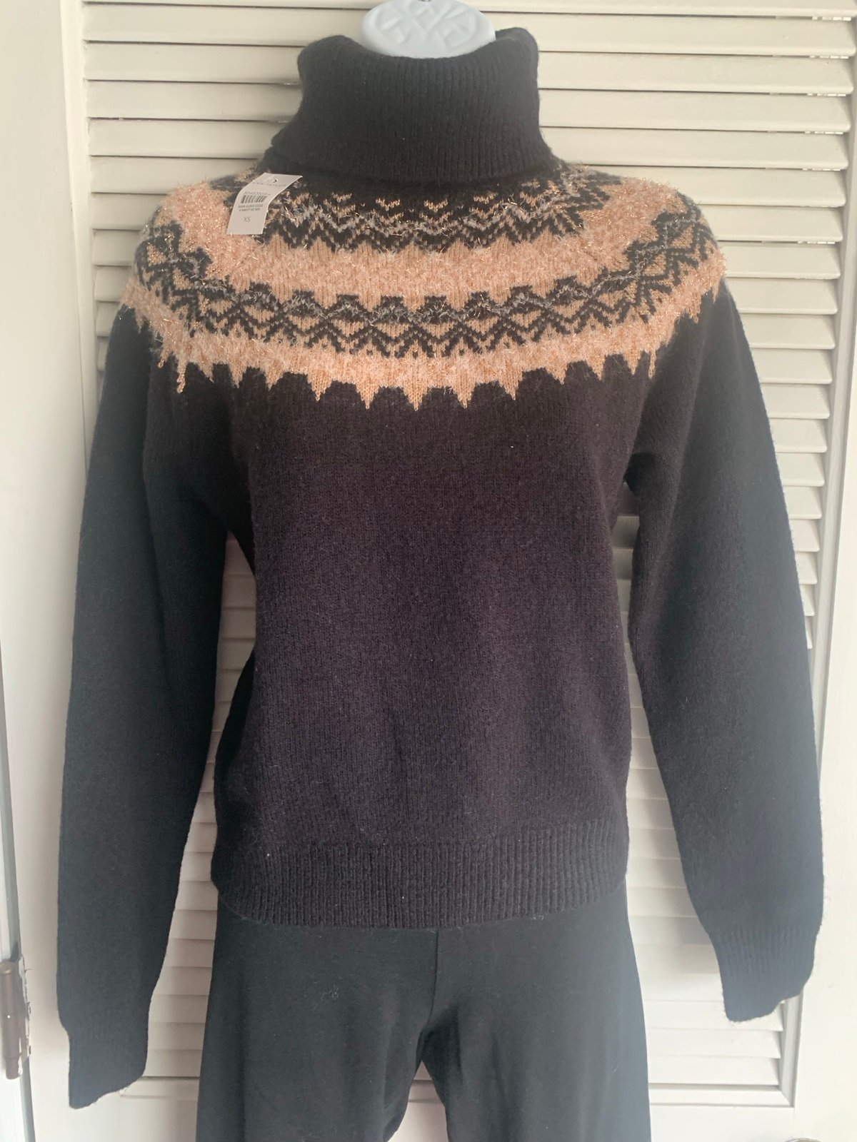 Ann Taylor NWT women’s black & gold wool blend turtleneck sweater size XSMALL