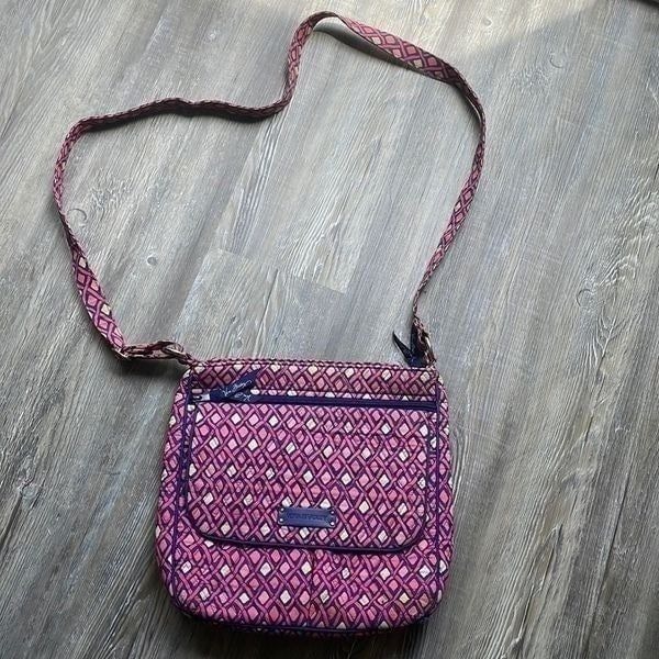 Vera Bradley Katalina Pink Diamonds Mailbag (retired)
