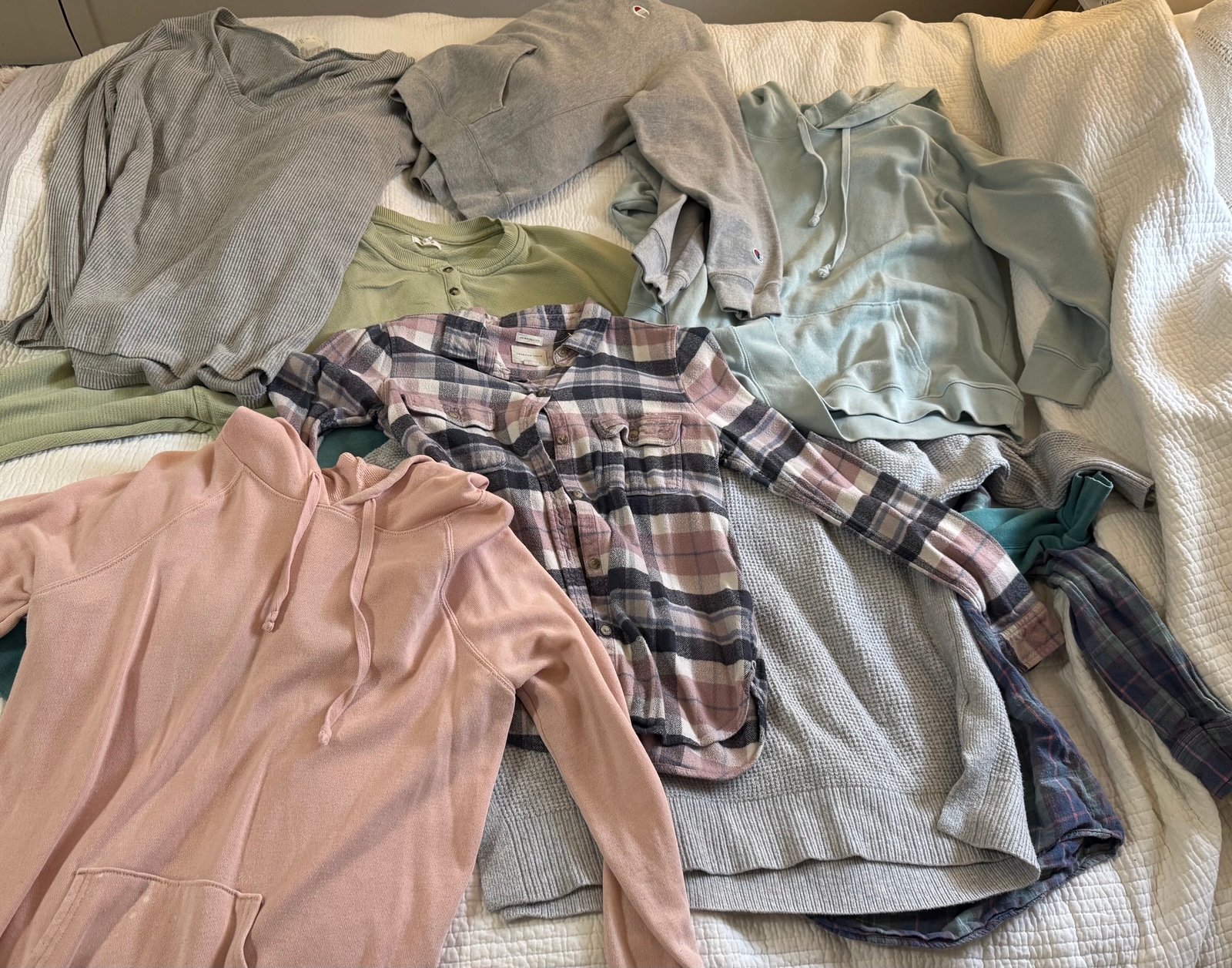 Closet clean out sizes from M-XL (American Eagle, Maurices, aerie, etc)