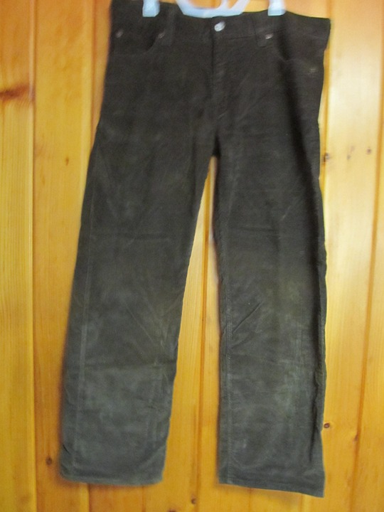Dark Brown Corduroy Levis 36 x 32 levis 549 jeans Cords 36x32 low loose Very Goo