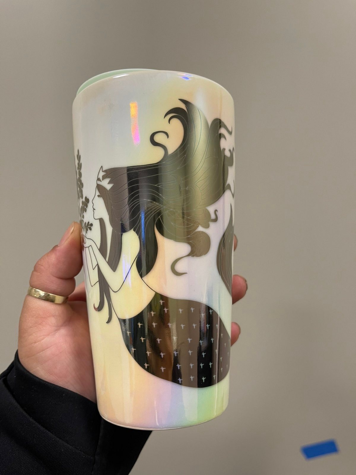 Starbucks holiday cup 2021