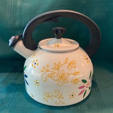 TEMPTATIONS CONFETTI WHISTLING TEA KETTLE
