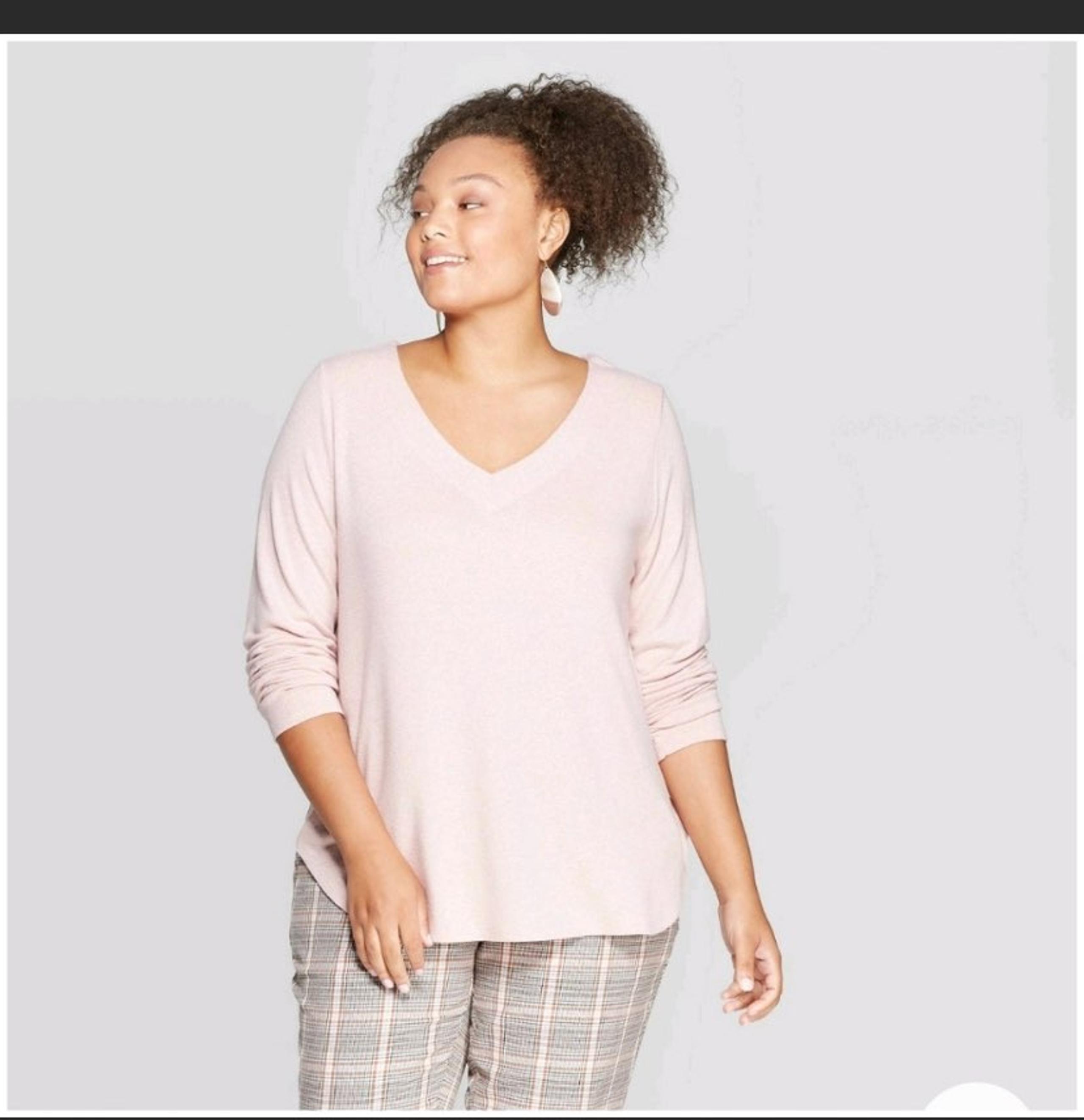 Women's Plus Size Long Sleeve V-Neck Coz