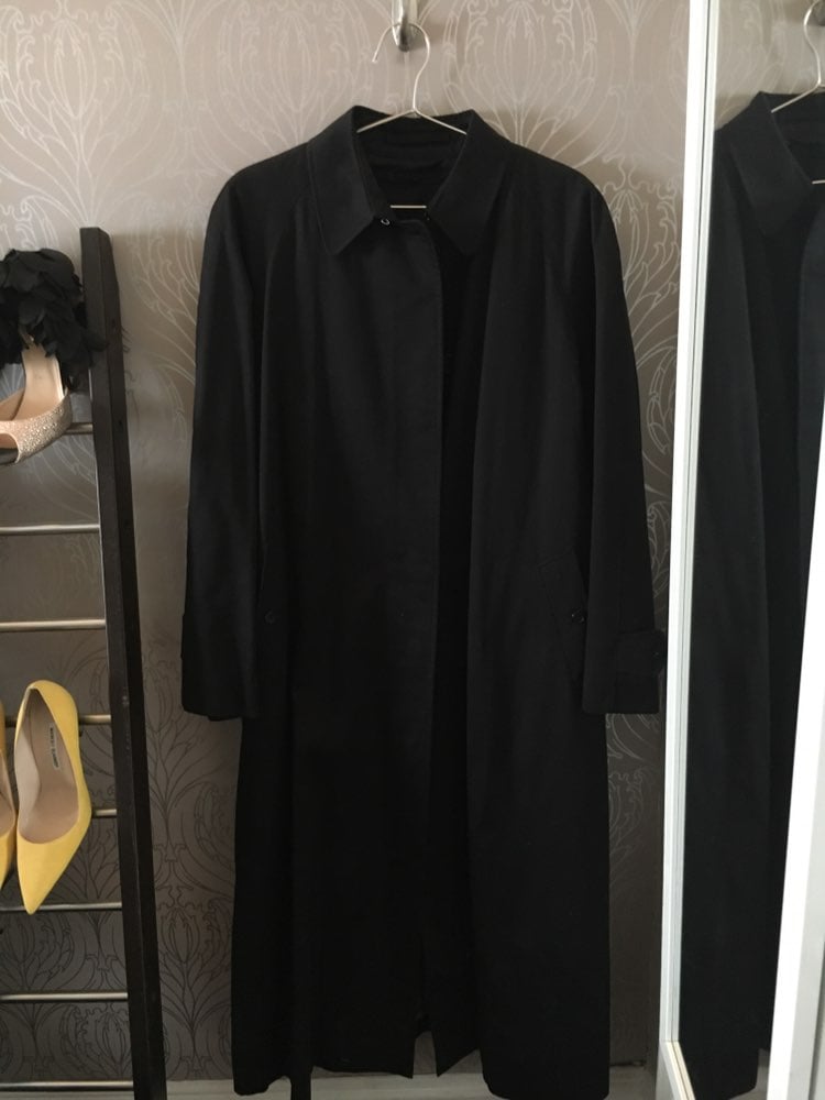 BURBERRY Trench coat