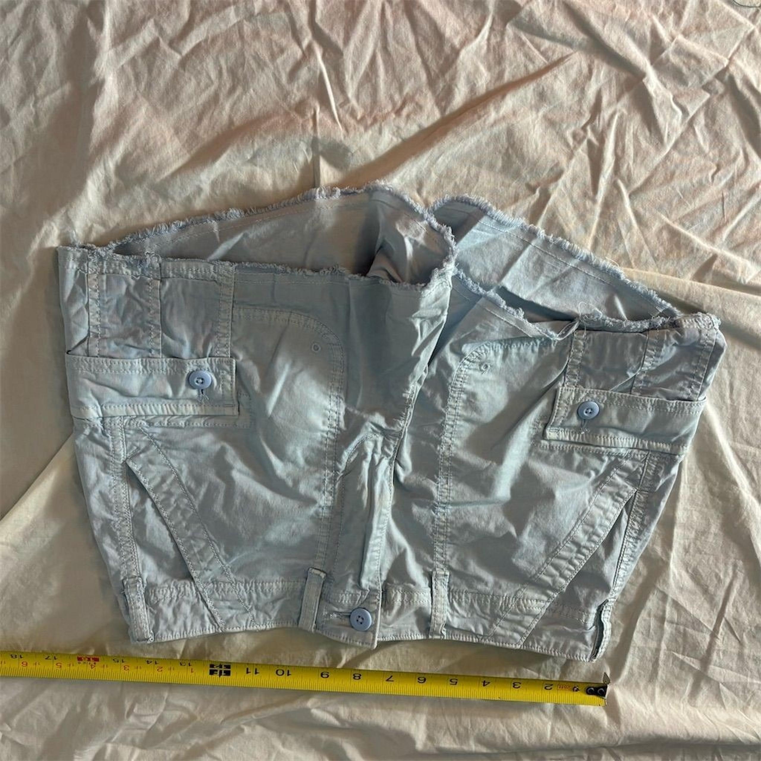 American Eagle Women's Cargo Shorts Size 4 Light Blue Casual