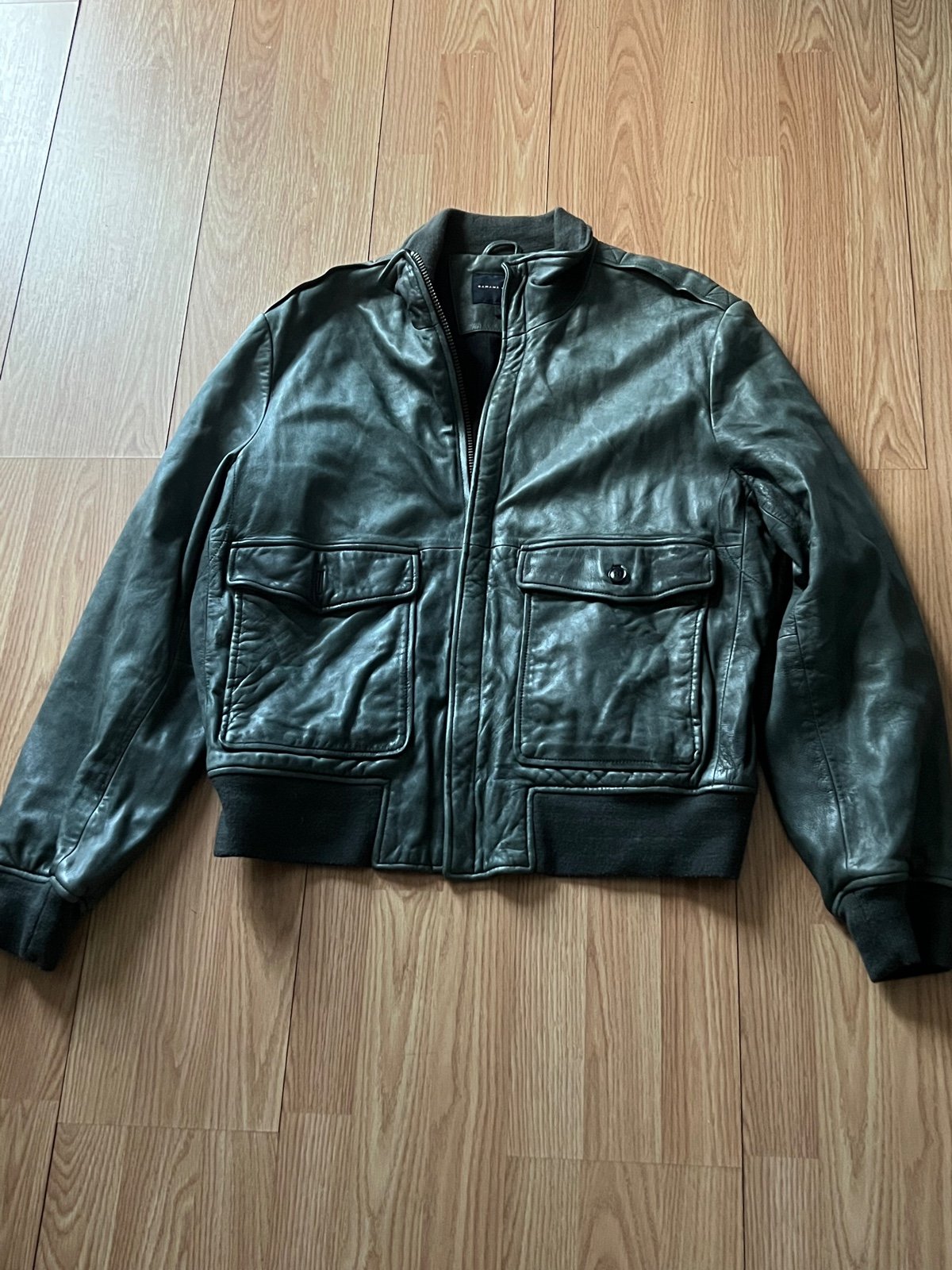Banana Republic leather bomber Jacket