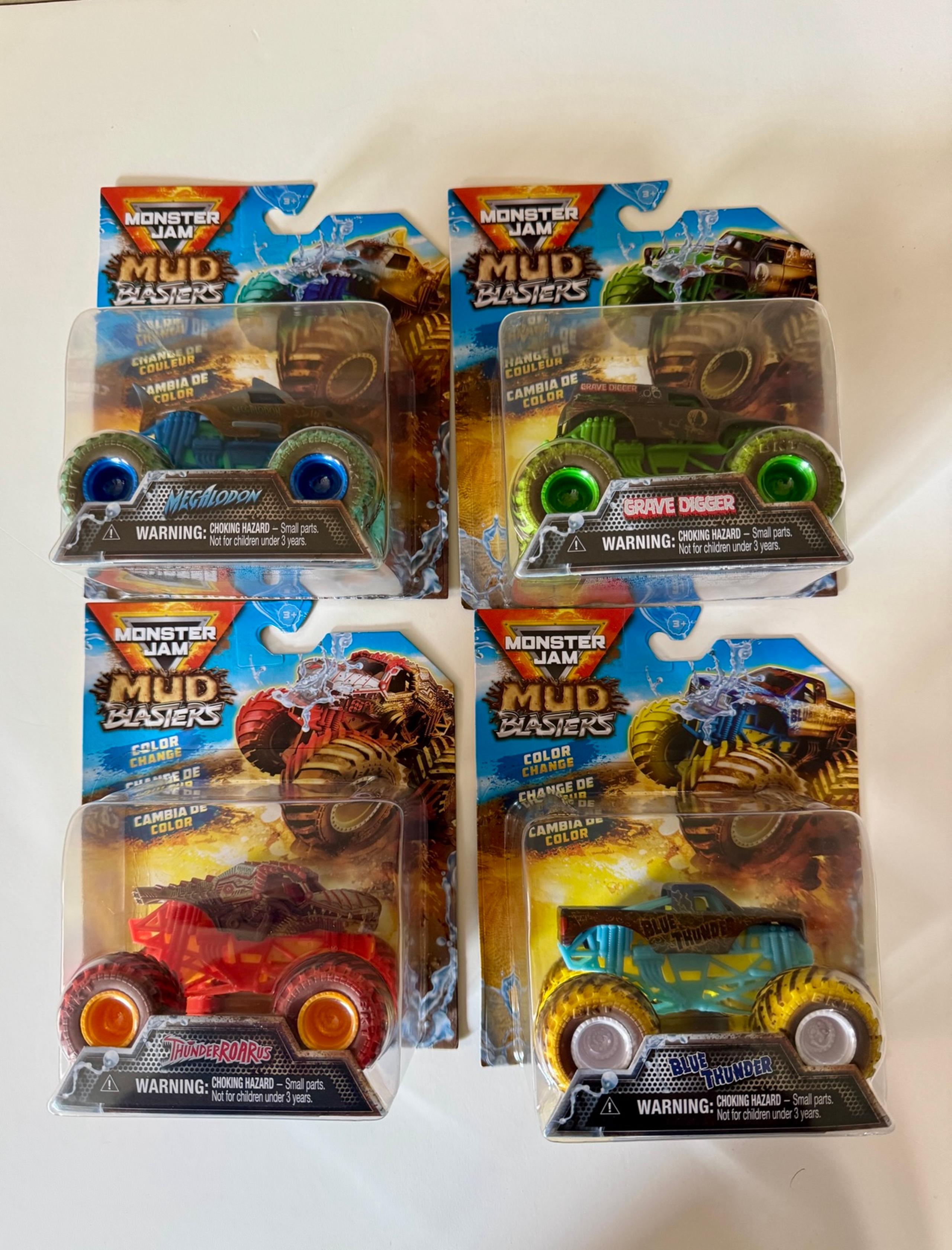 New Monster Jam Mud Blasters Color Change Set 4 Trucks w/ThunderRoarus