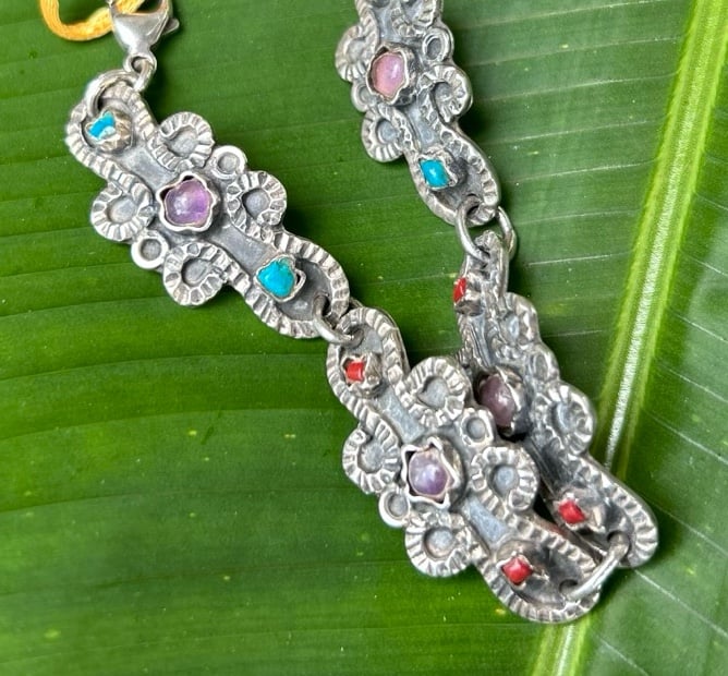 Vintage sterling silver artisan natural turquoise coral amethyst bracelet 6.25