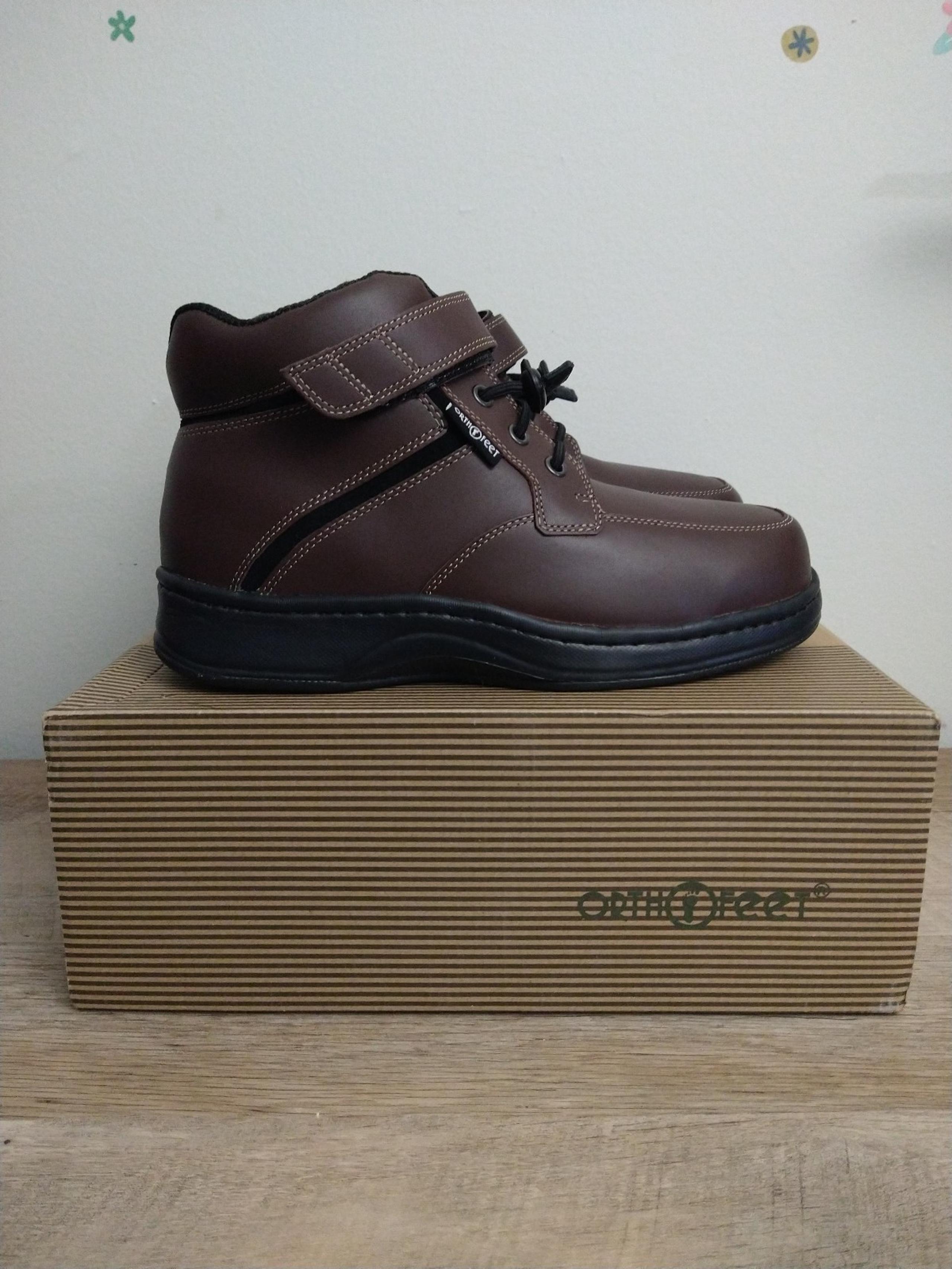 Orthofeet 582 Ankle Boots Men's size 9 4E wide Brown excellent condition