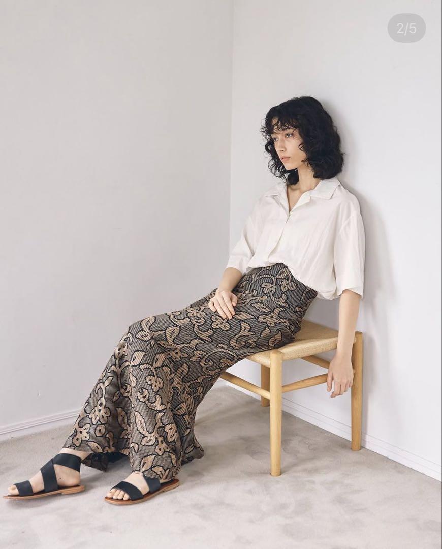 2025-25 秋冬新作  ハイブランドの todayful Jacquard Leaf Pencil Skirt 36 スカート