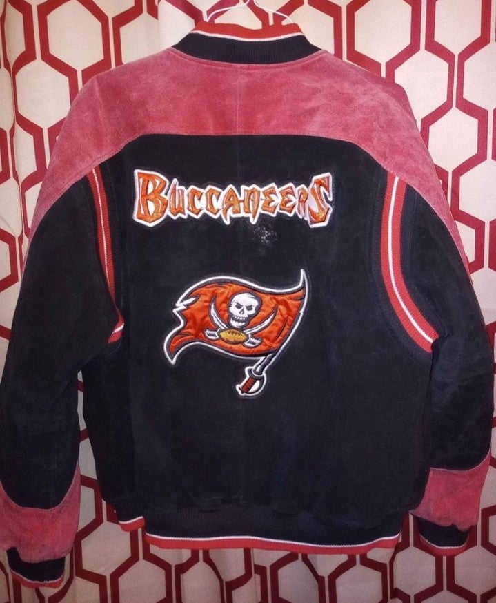 Vintage Tampa Bay Buccaneers leather jacket size Large