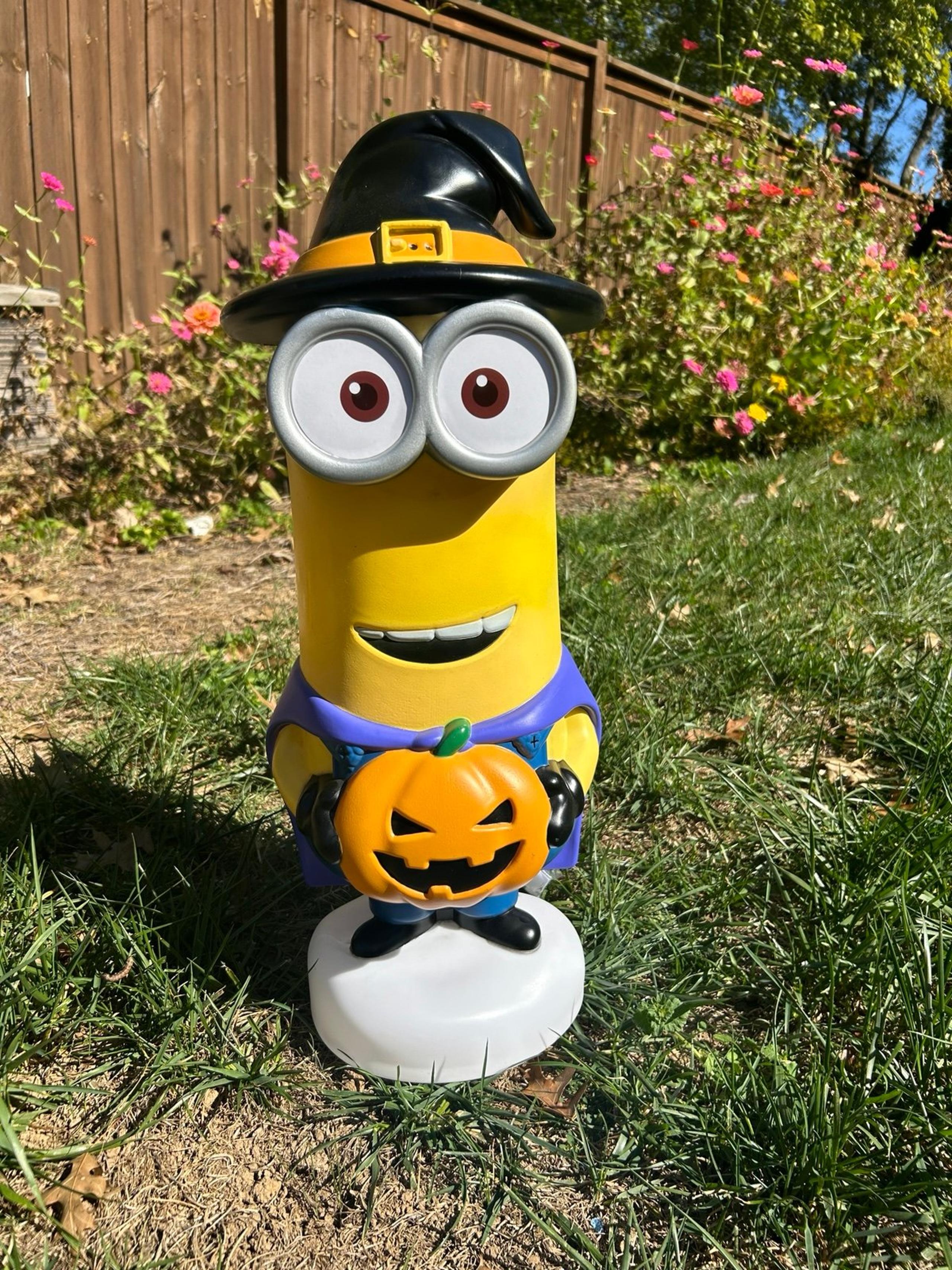 Universal 2-ft LED Minion Kevin Witch Costume Halloween Blow Mold