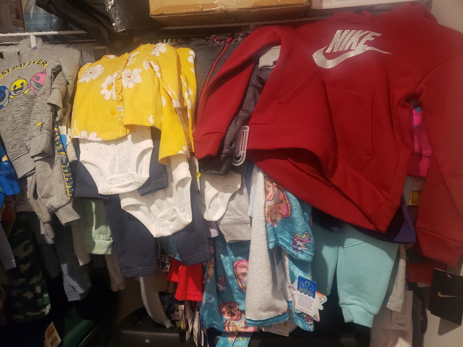 Random bundle for kids and women