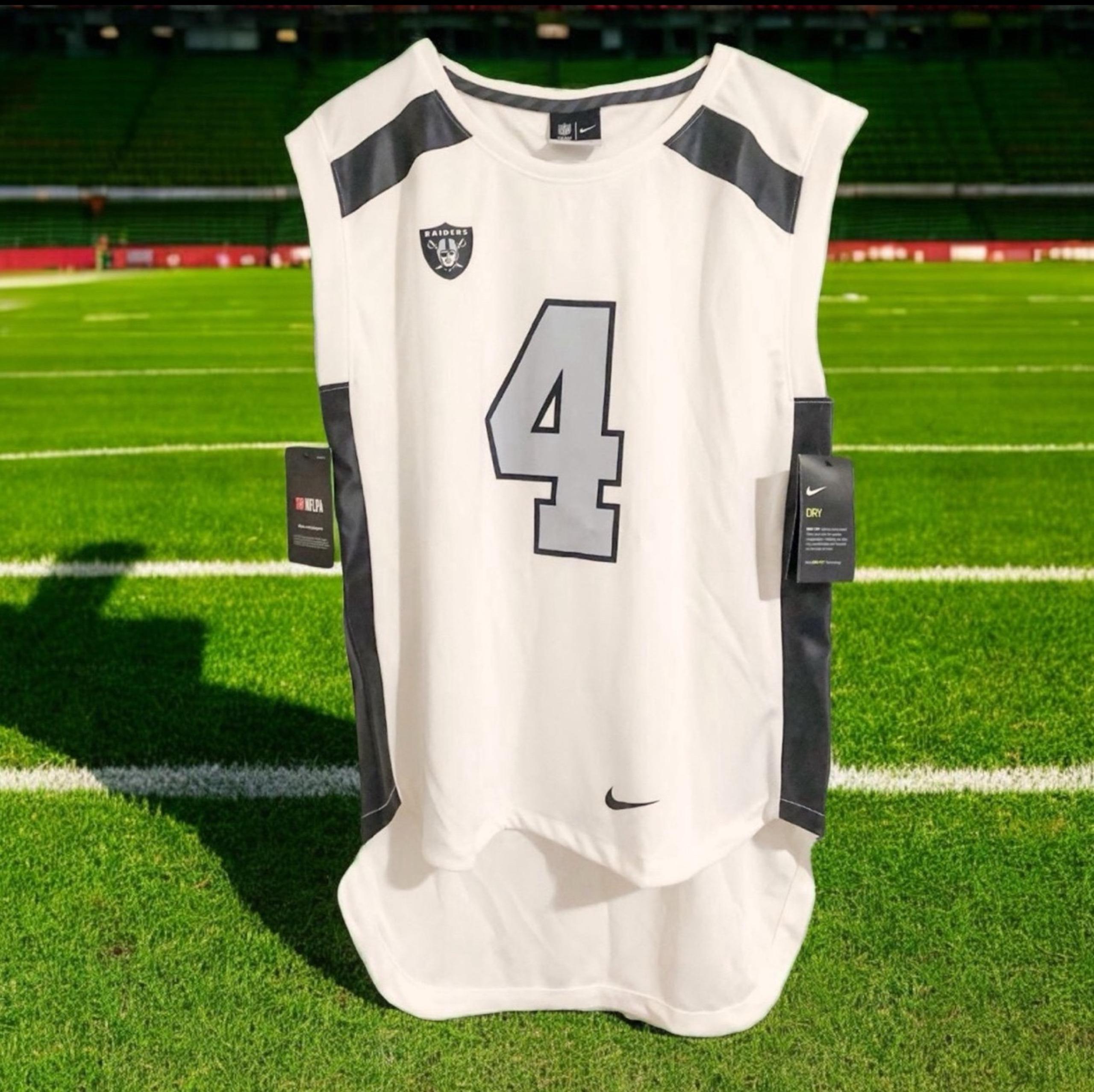 Las Vegas Raiders Derek Carr Nike football tank jersey women’s size medium #4