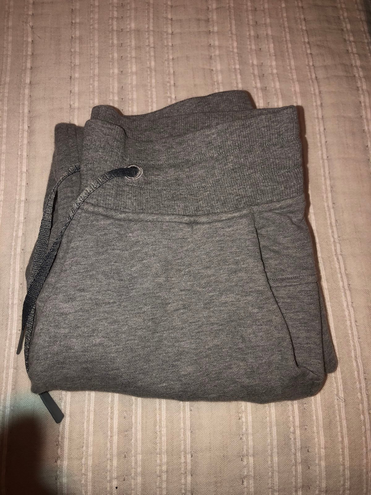 Lululemon sweatpants size 2
