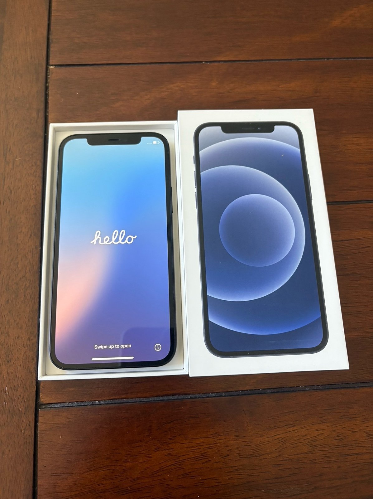 Apple iPhone 12 ブラック 本体 64GB