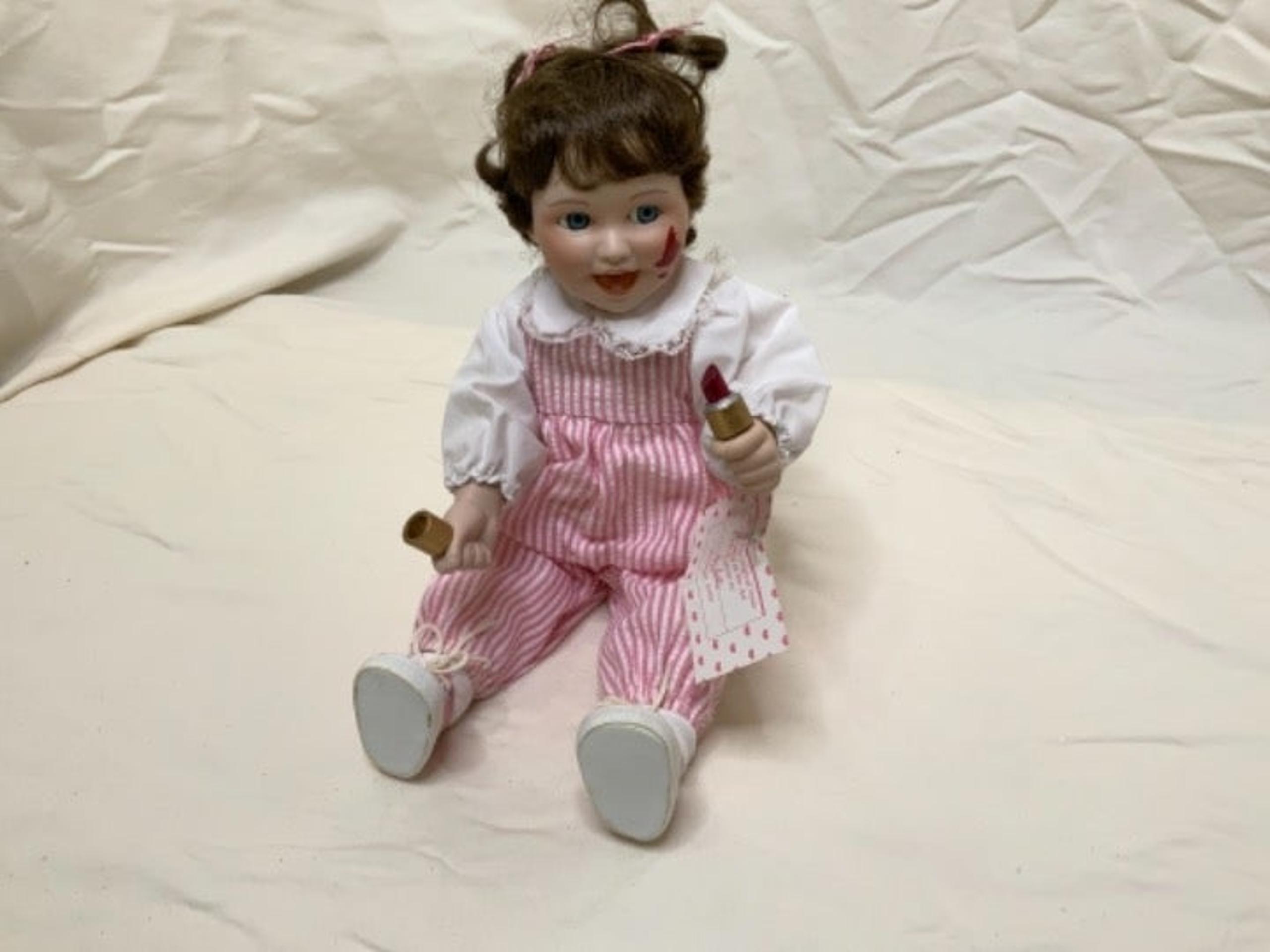Ashton Drake Dolls - Don’t I Look Pretty