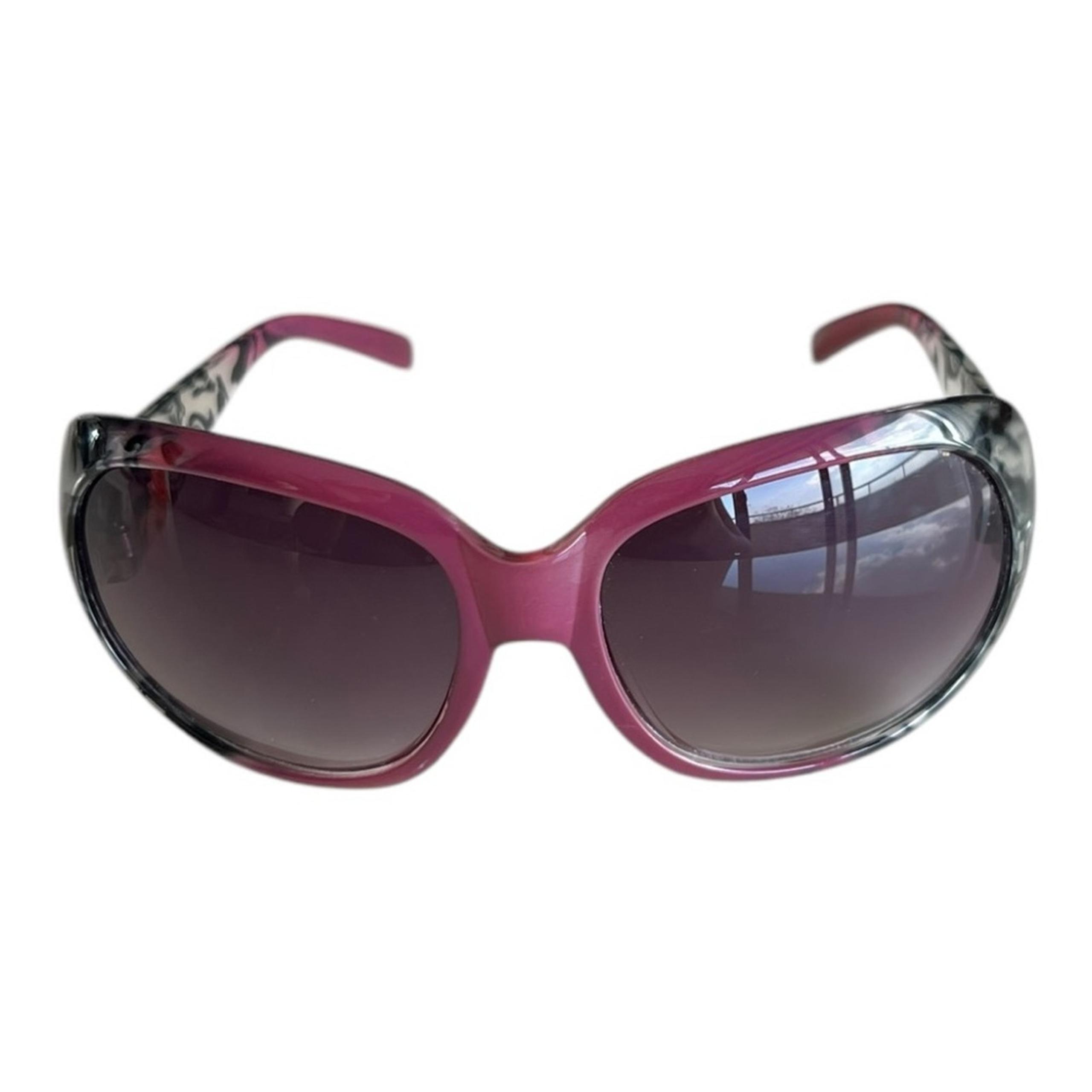 Women Stylish Pink and Black Tortoise Sunglasses