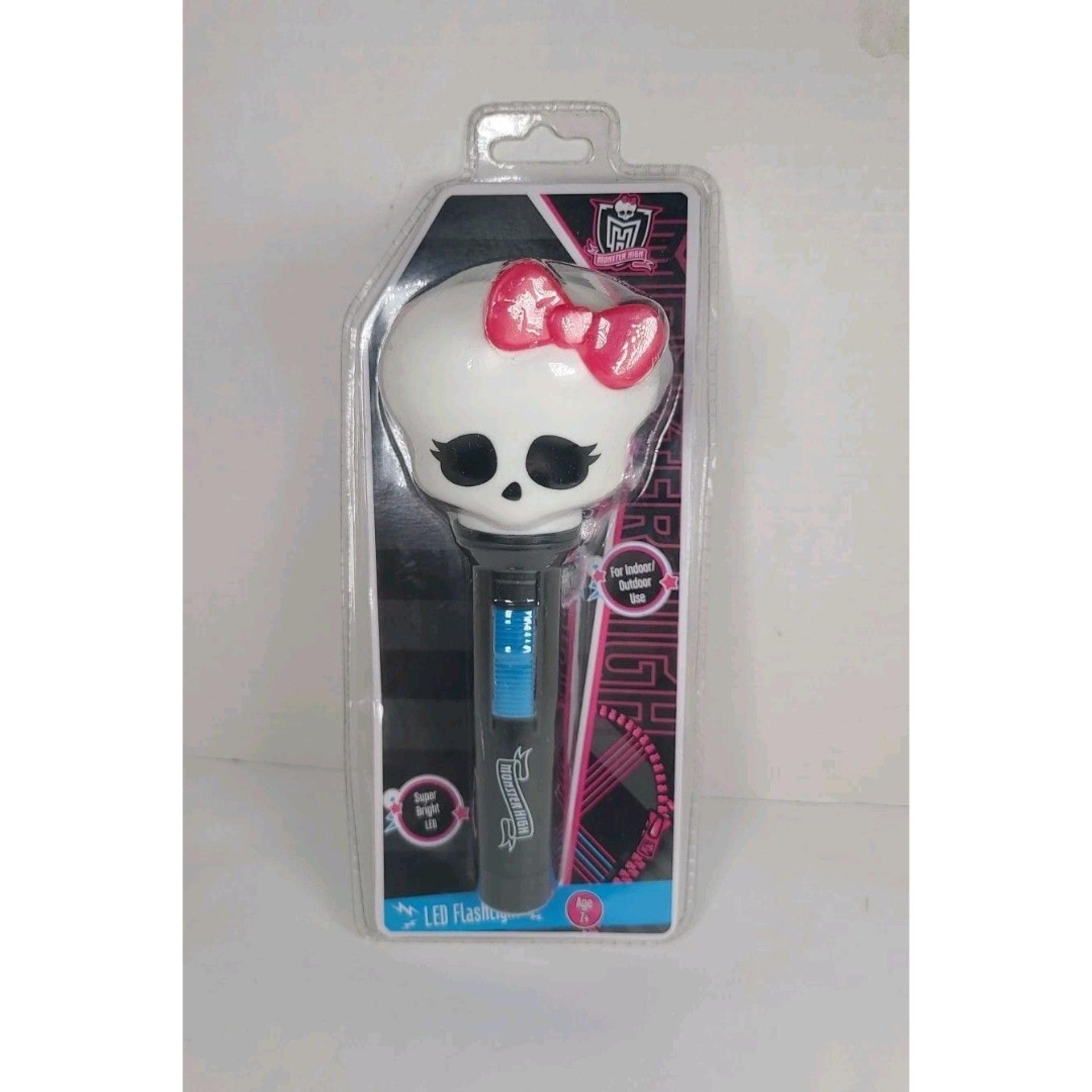New 2013 Monster High Skull Super Bright LED Flashlight - Sakar International