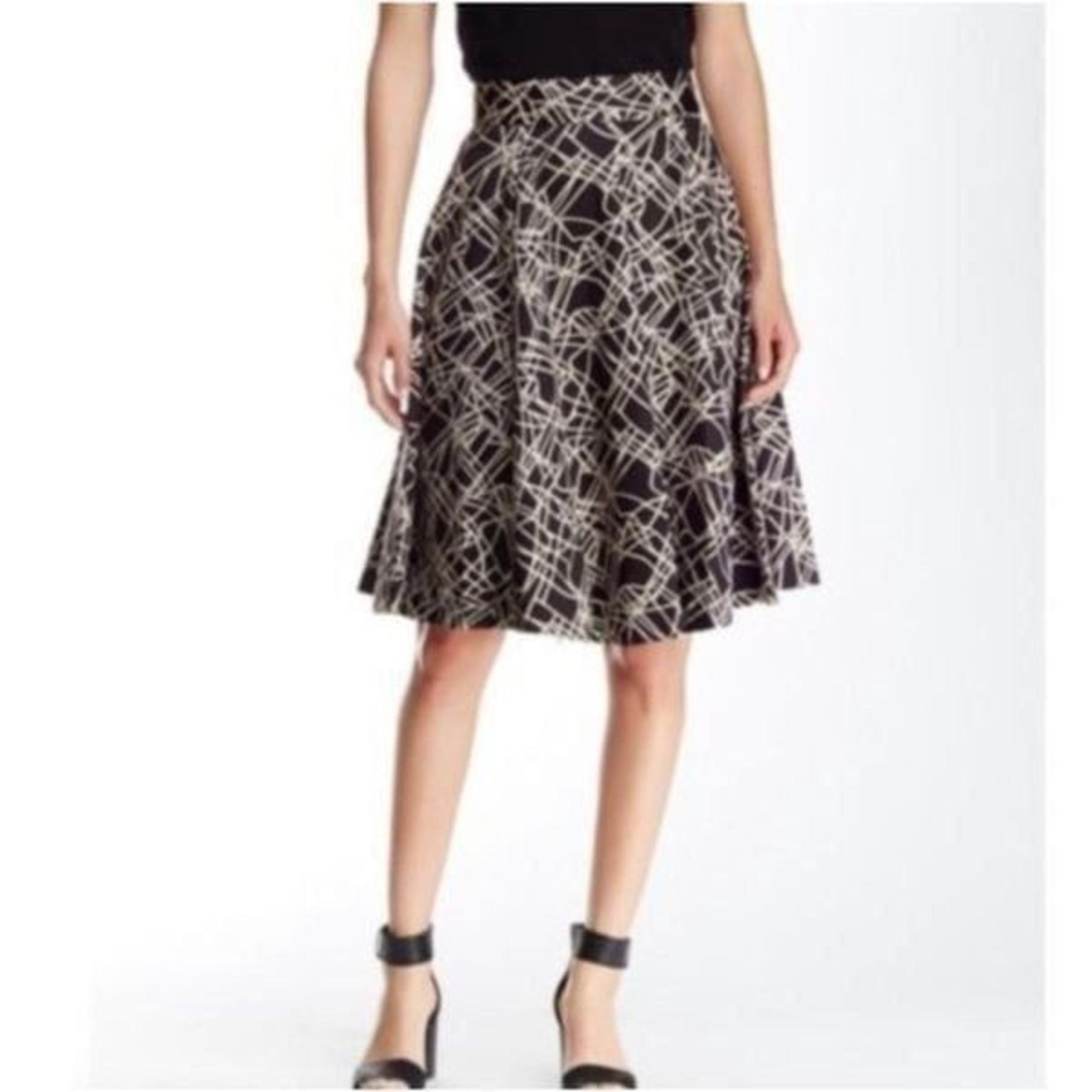 Amanda & Chelsea printed circle skirt