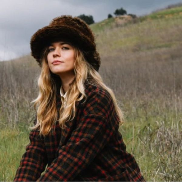 NEW ! Wyeth faux fur chocolate bucket hat