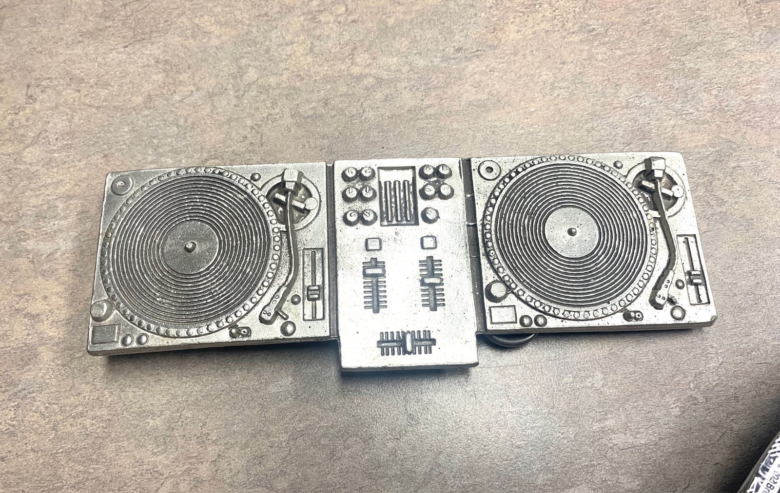 Vintage Metal Mobtown DJ Double Turntable Belt Buckle Brand New