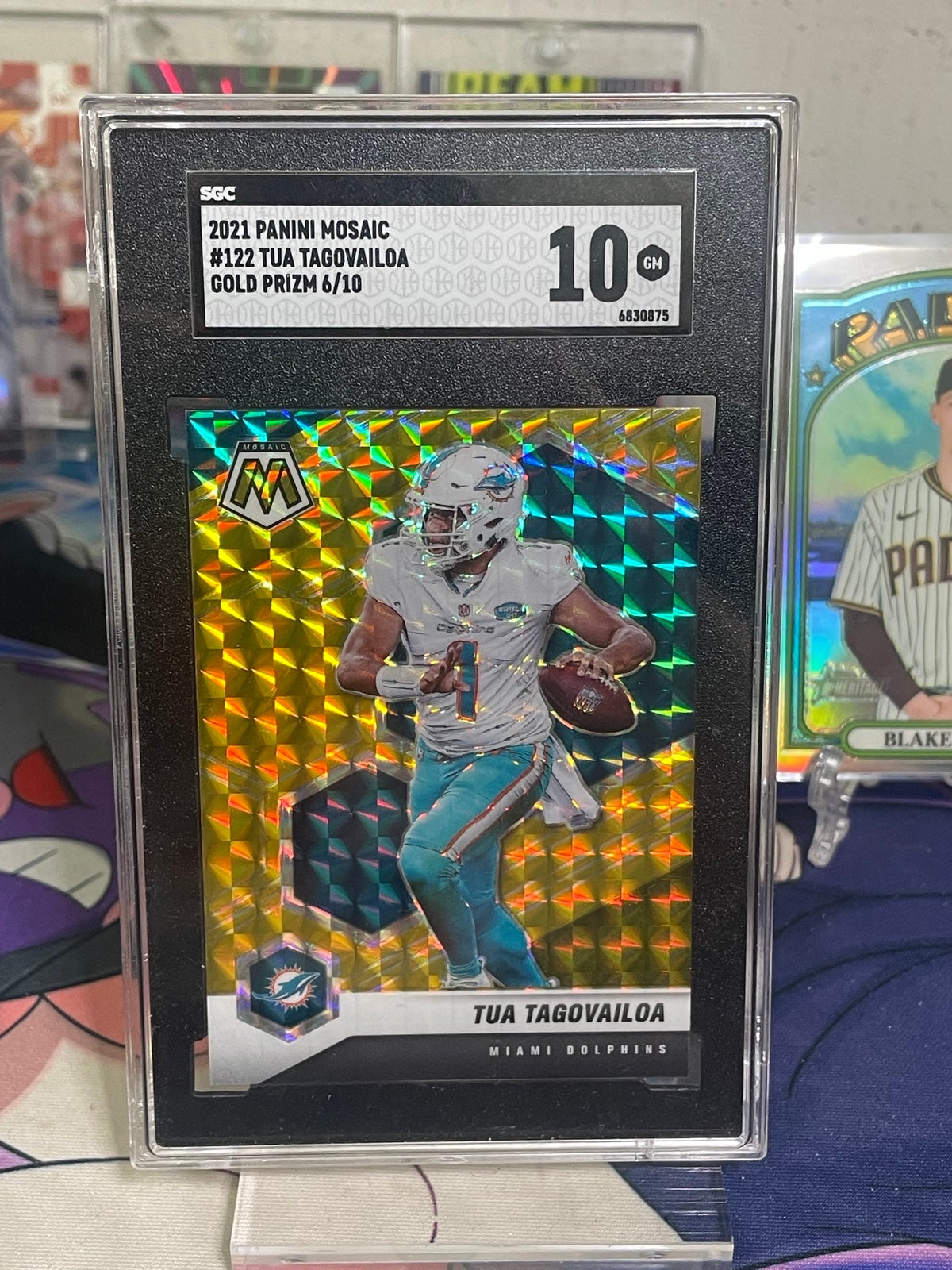 Tua Tagovailoa SSP 06/10! POP 1 - Gem Mint 10! Gold Super Short Print! Year 1