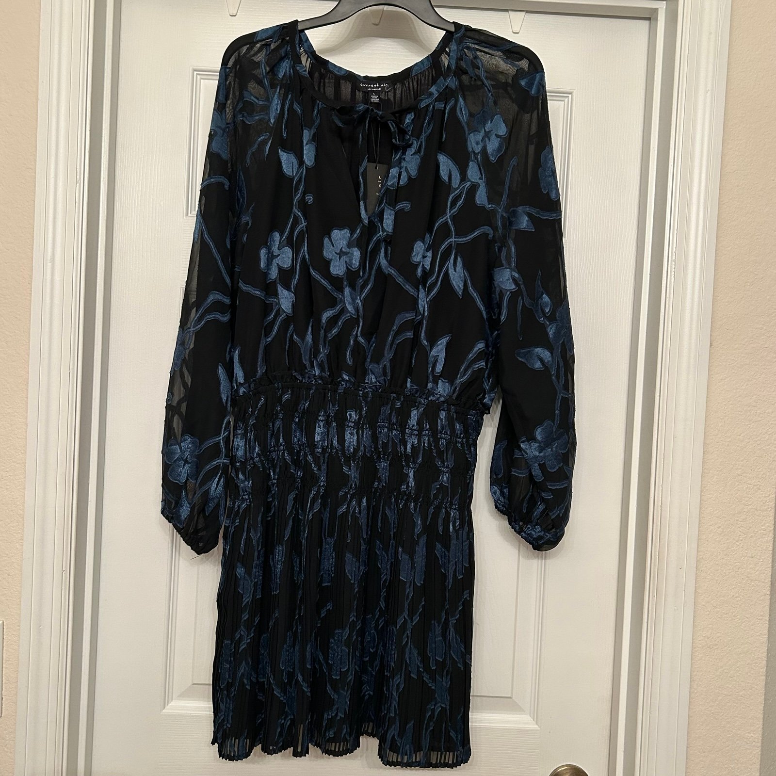 Current Air Los Angeles NWT Floral Black and Blue Dress